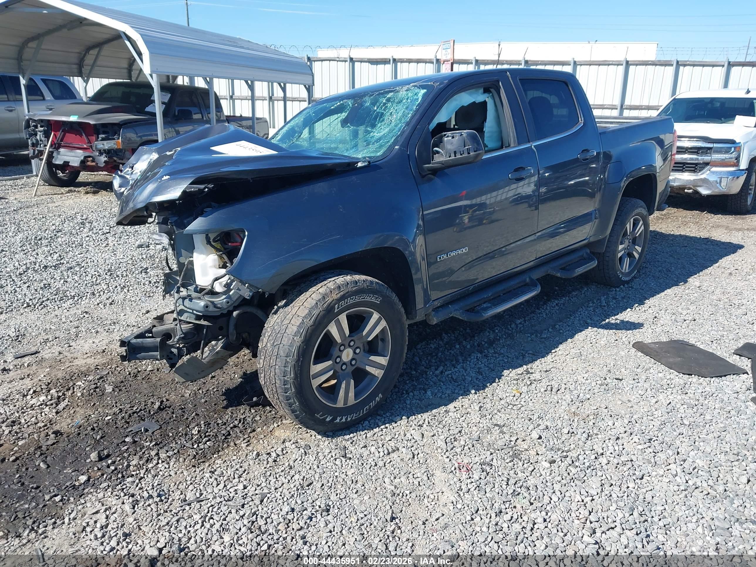 CHEVROLET COLORADO image 2