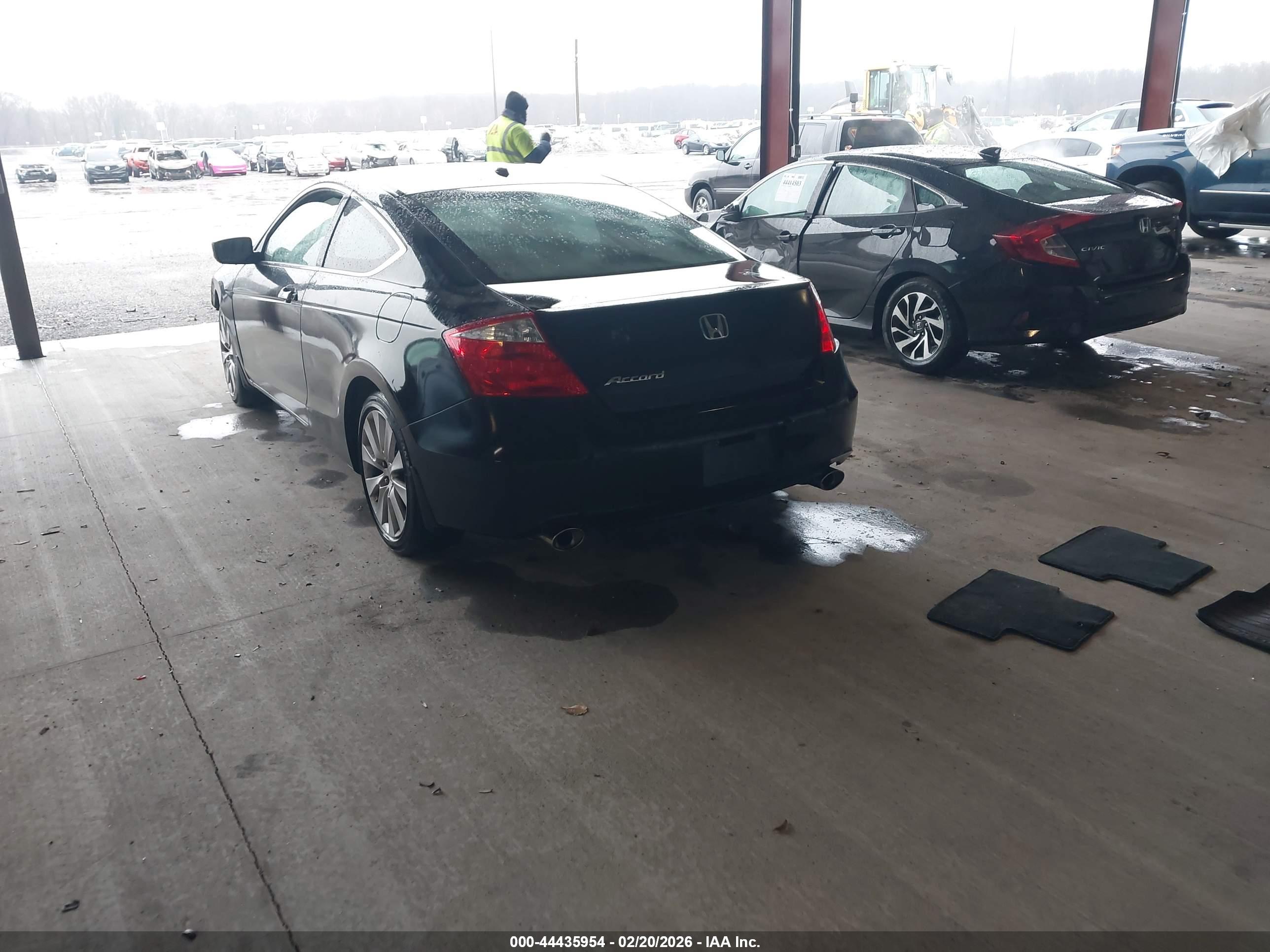 HONDA ACCORD image 3