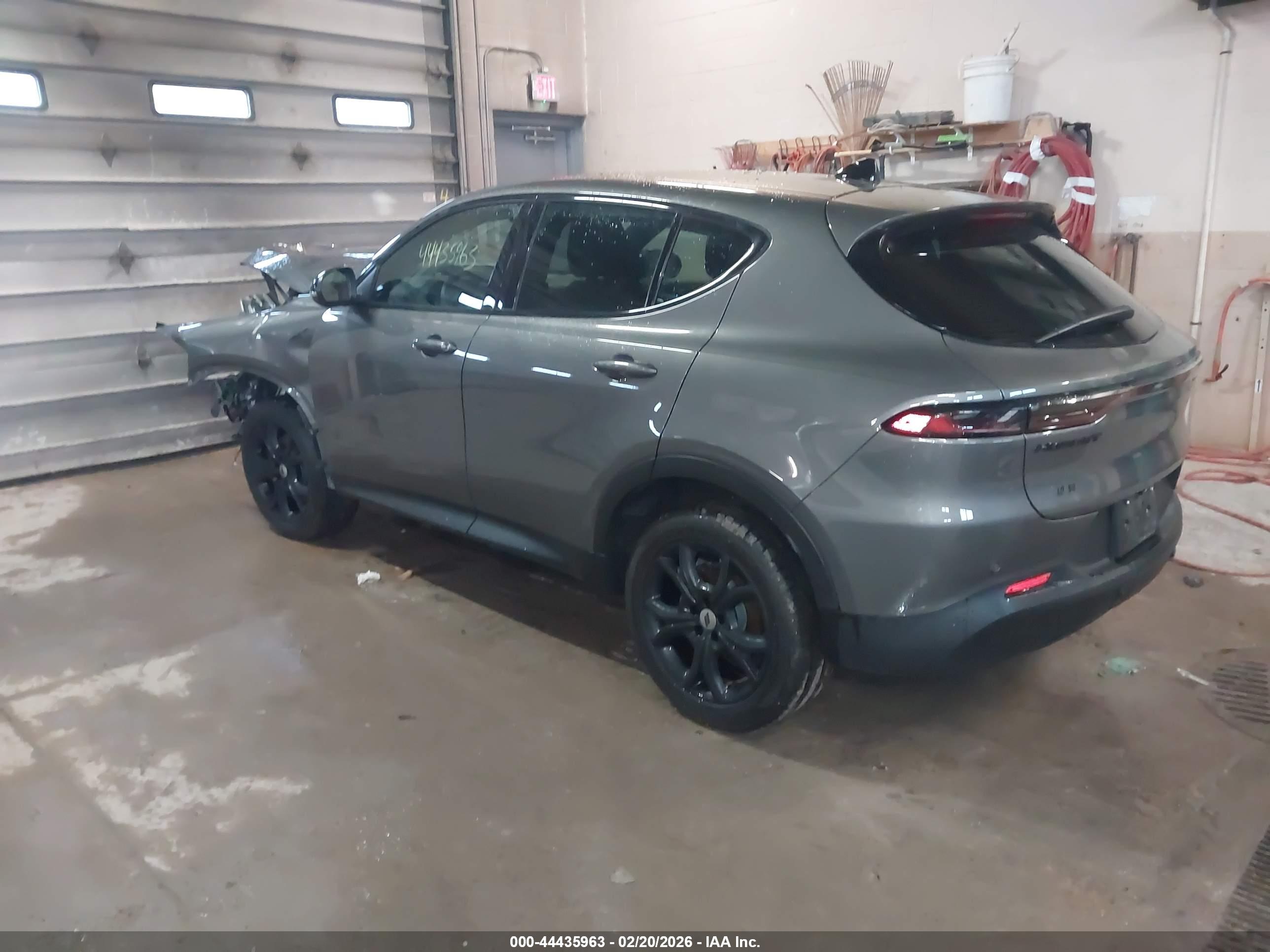 DODGE HORNET image 3
