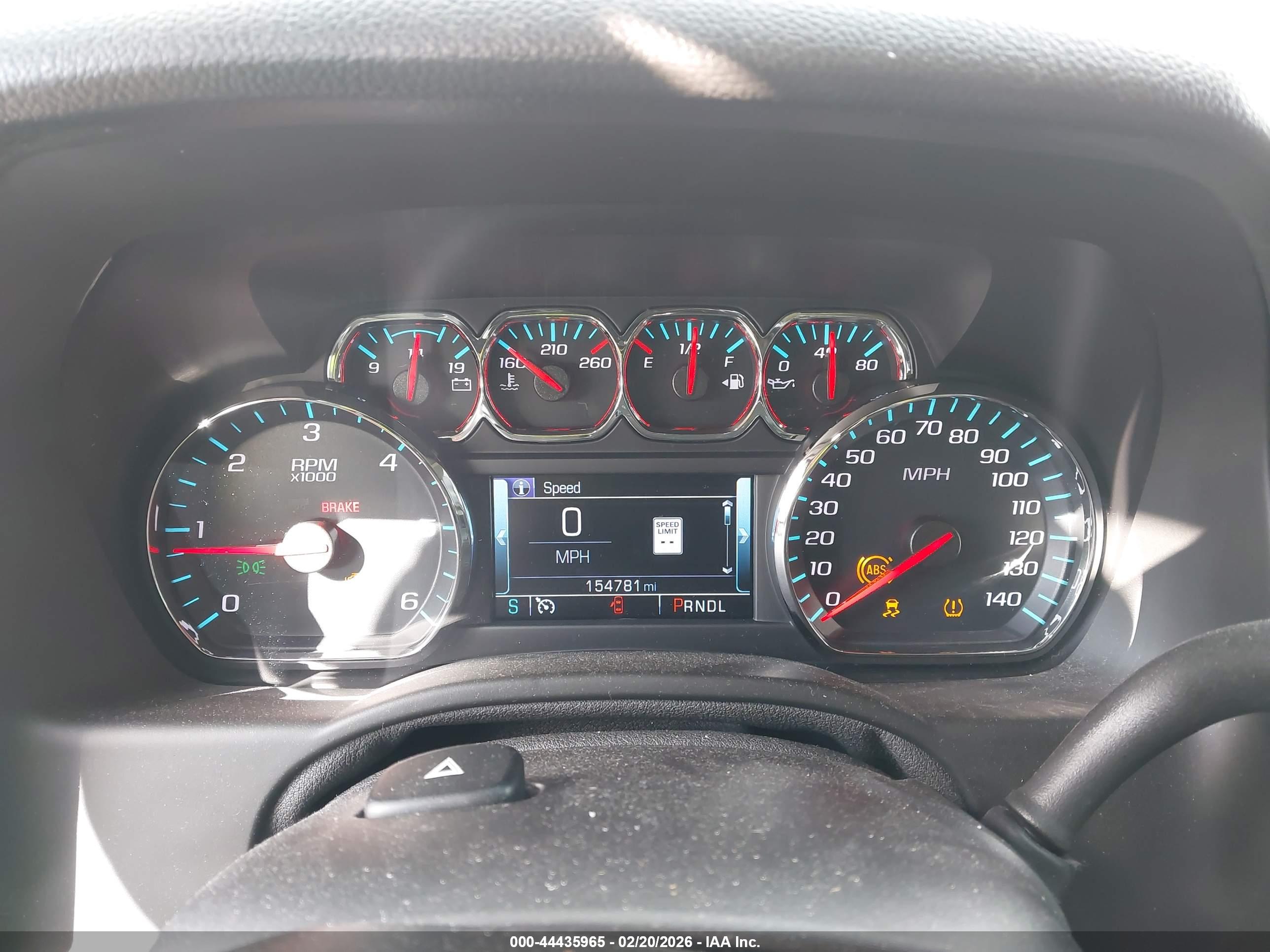 CHEVROLET SUBURBAN image 7