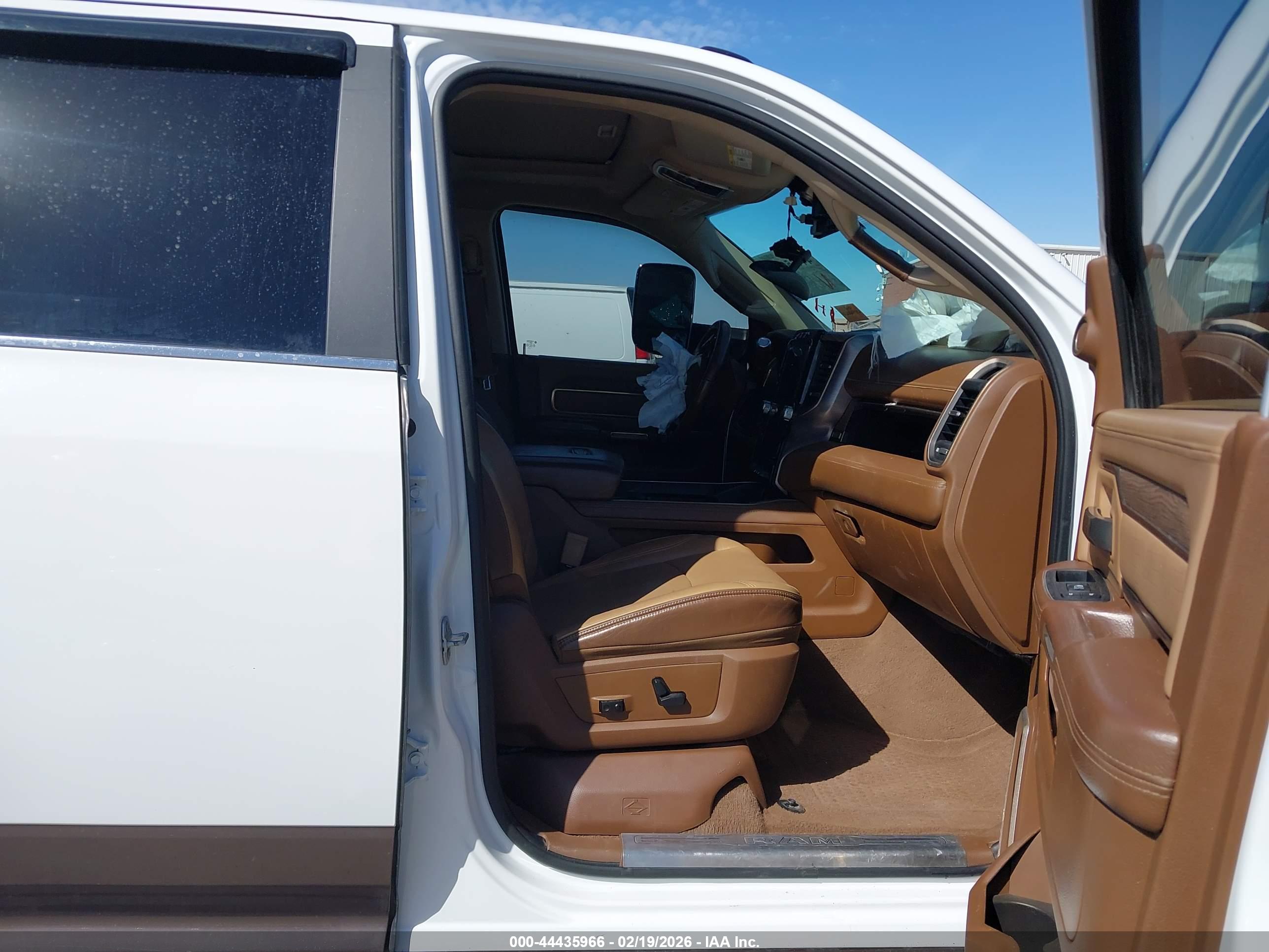 RAM 2500 image 5