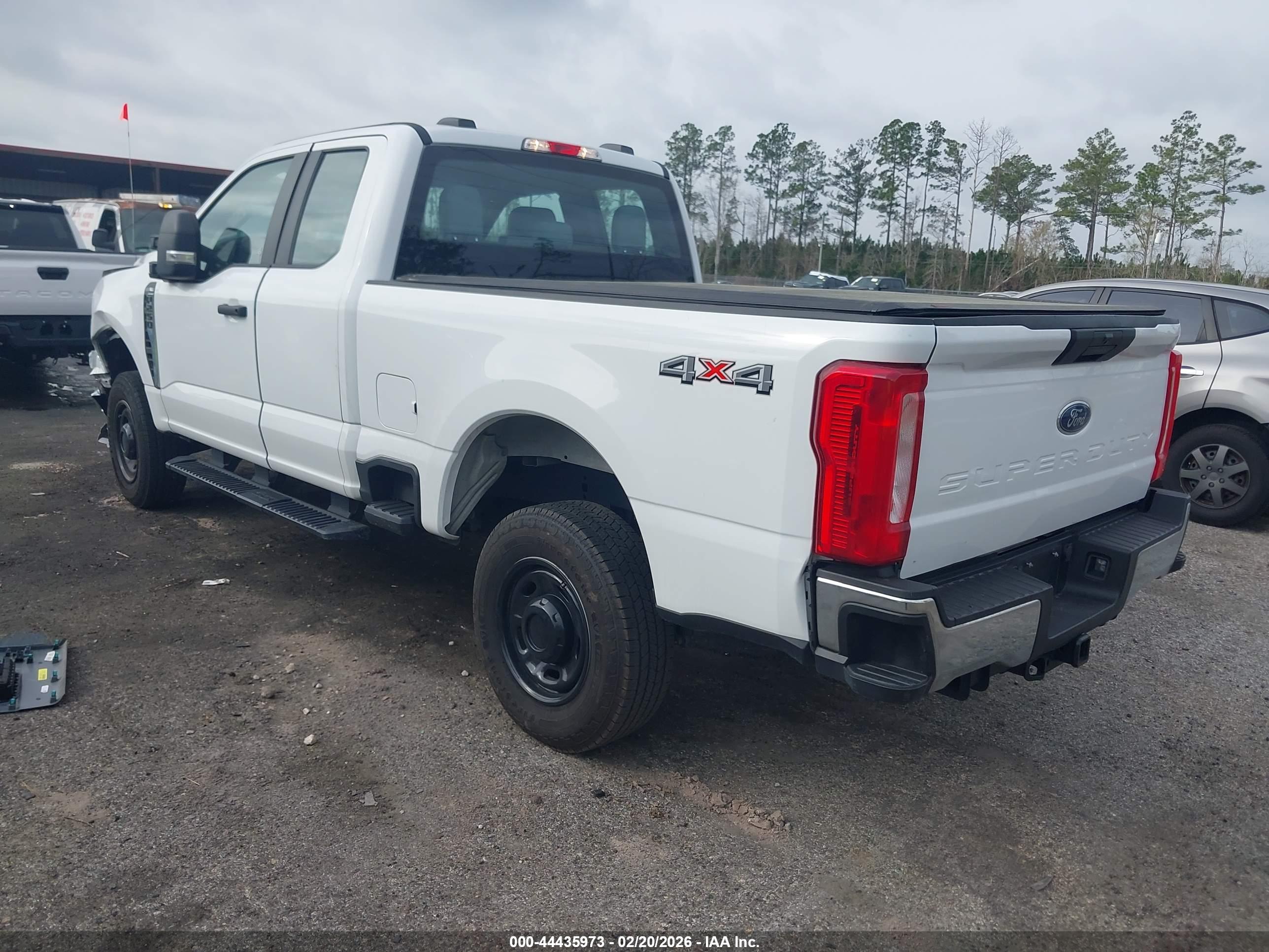 FORD F-250 image 3