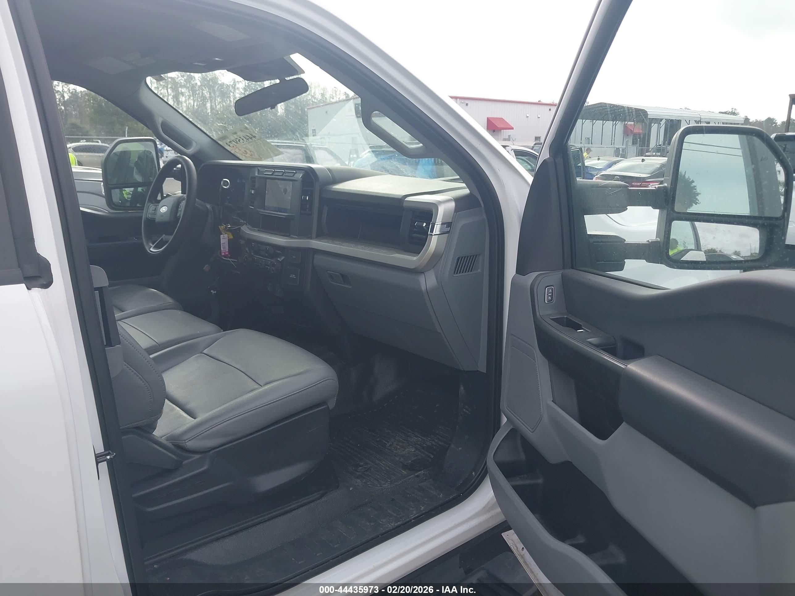 FORD F-250 image 5