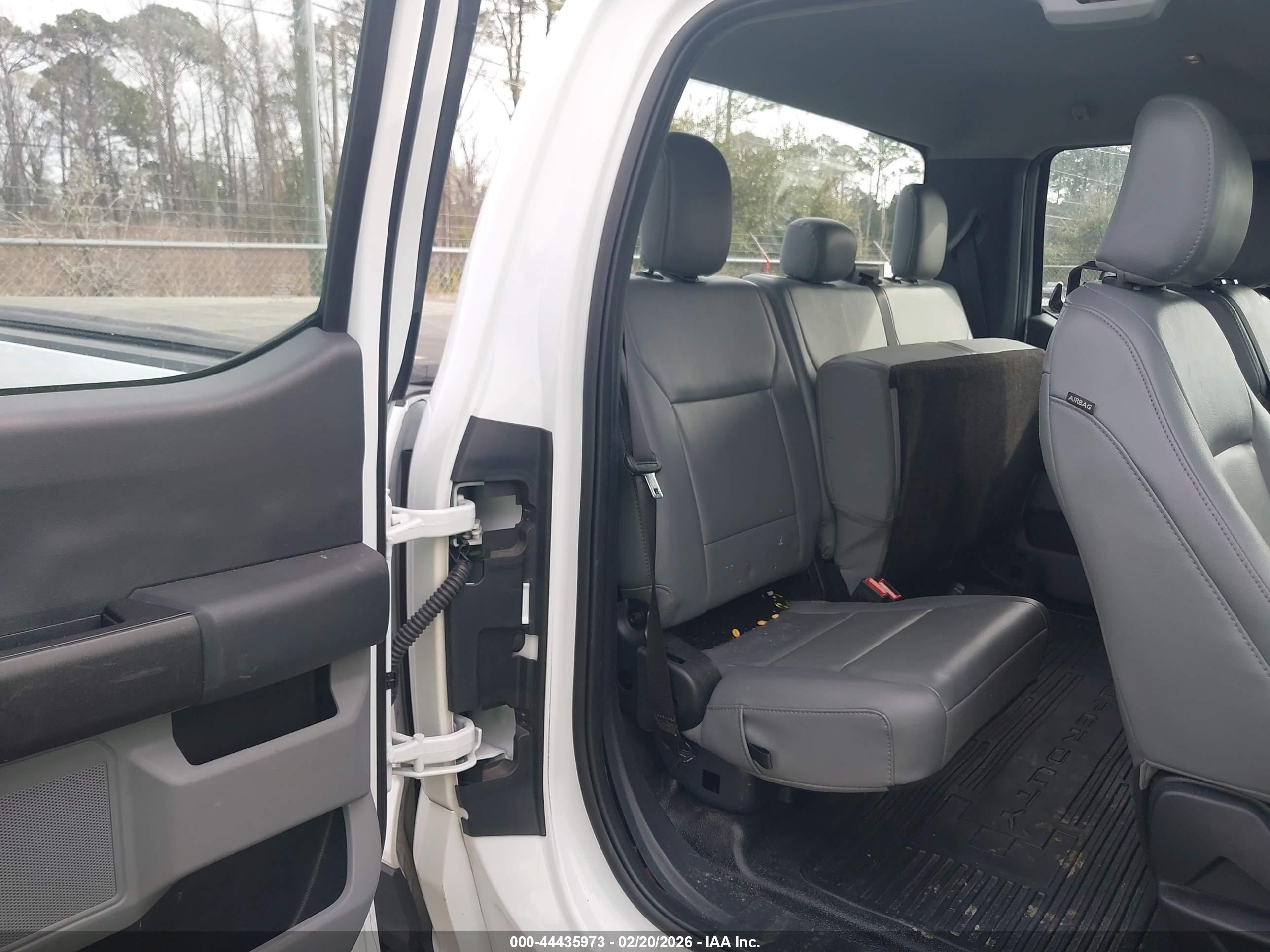 FORD F-250 image 8