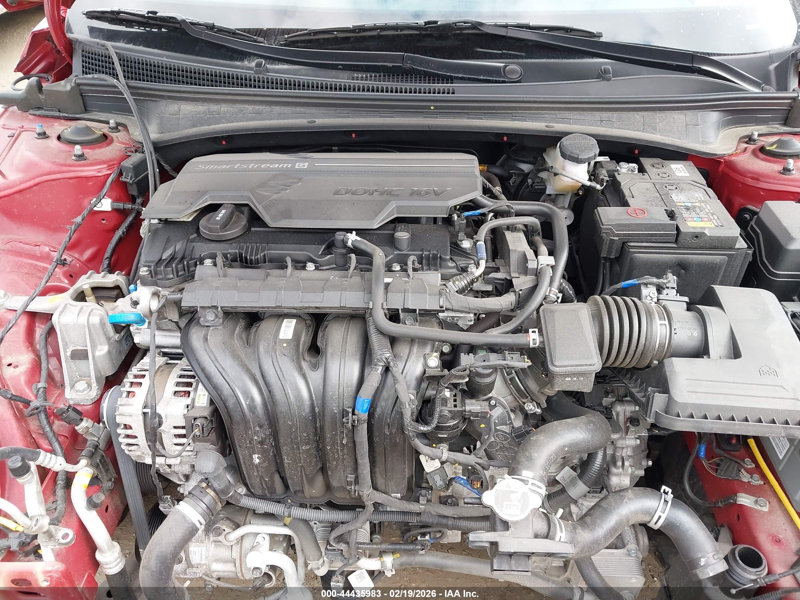 HYUNDAI ELANTRA image 10