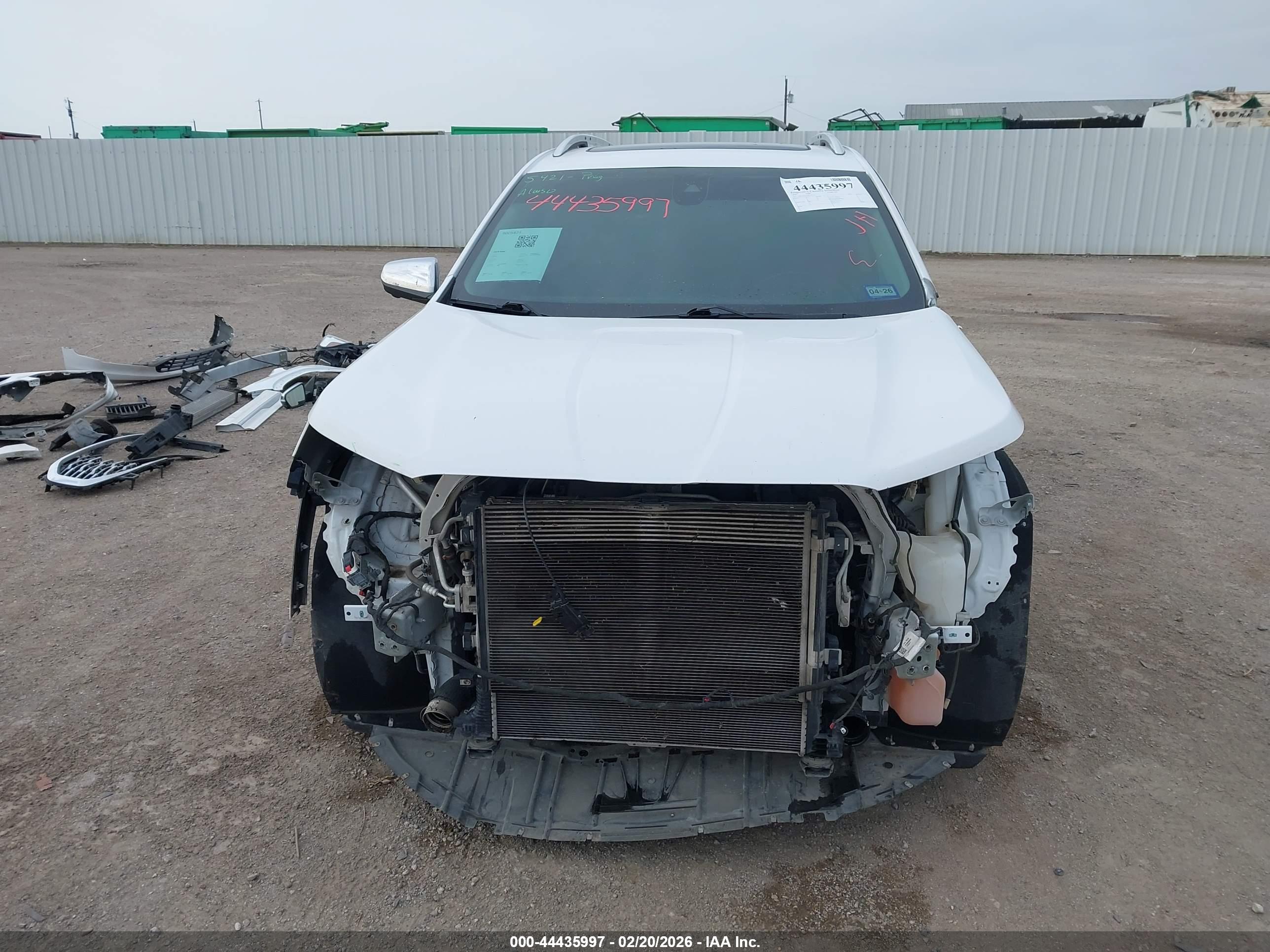 GMC TERRAIN image 6