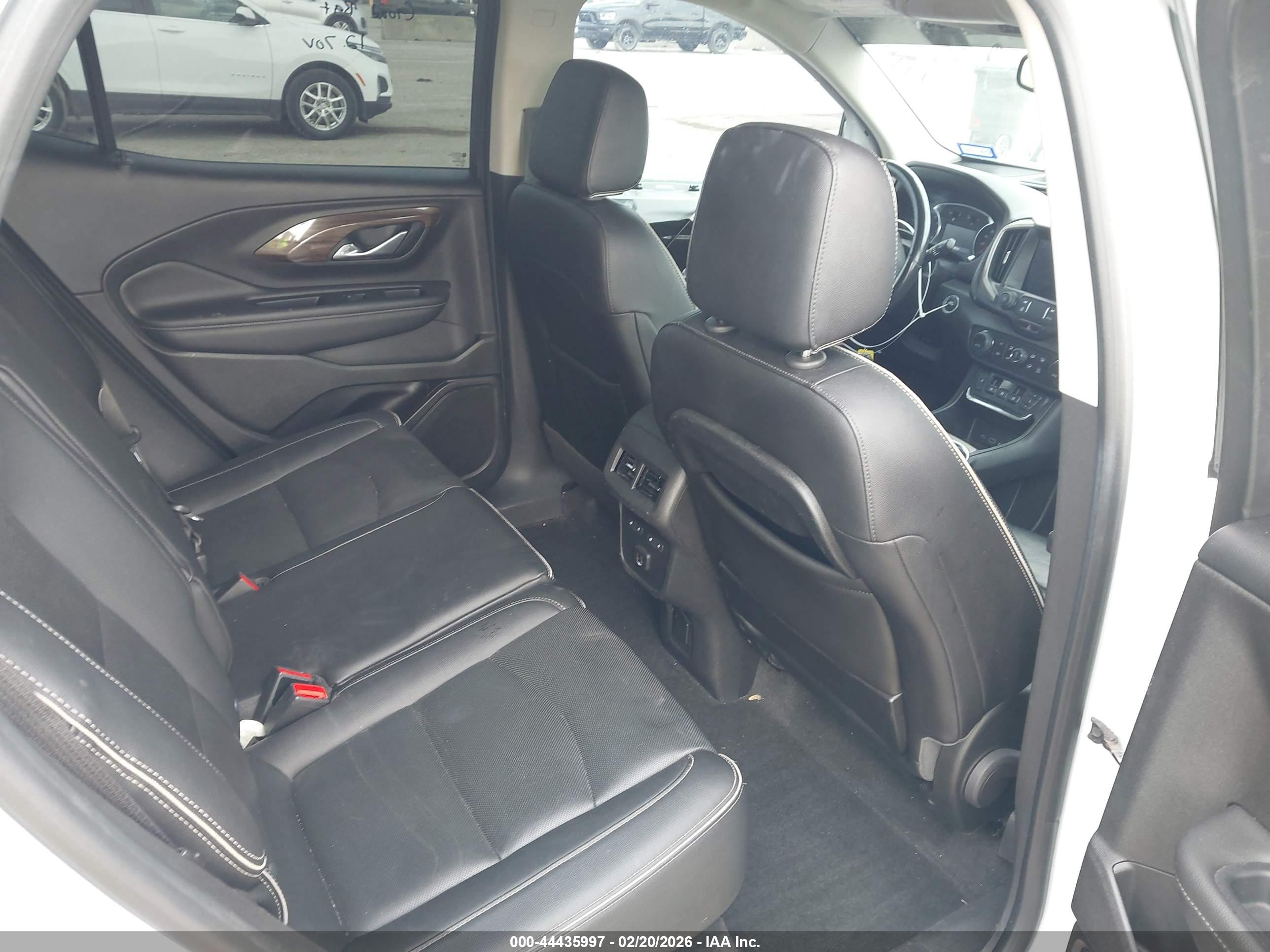 GMC TERRAIN image 8