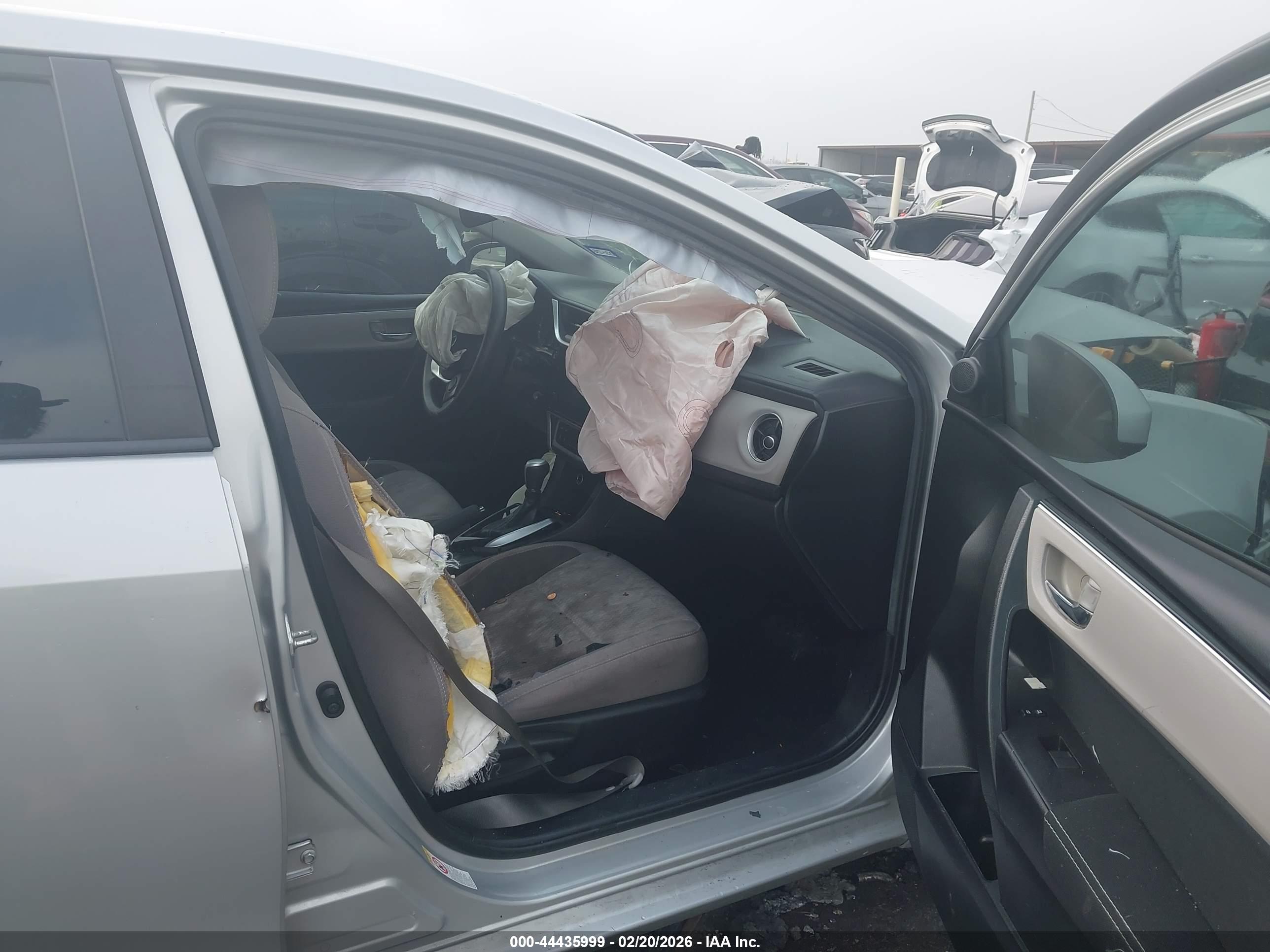 TOYOTA COROLLA image 5