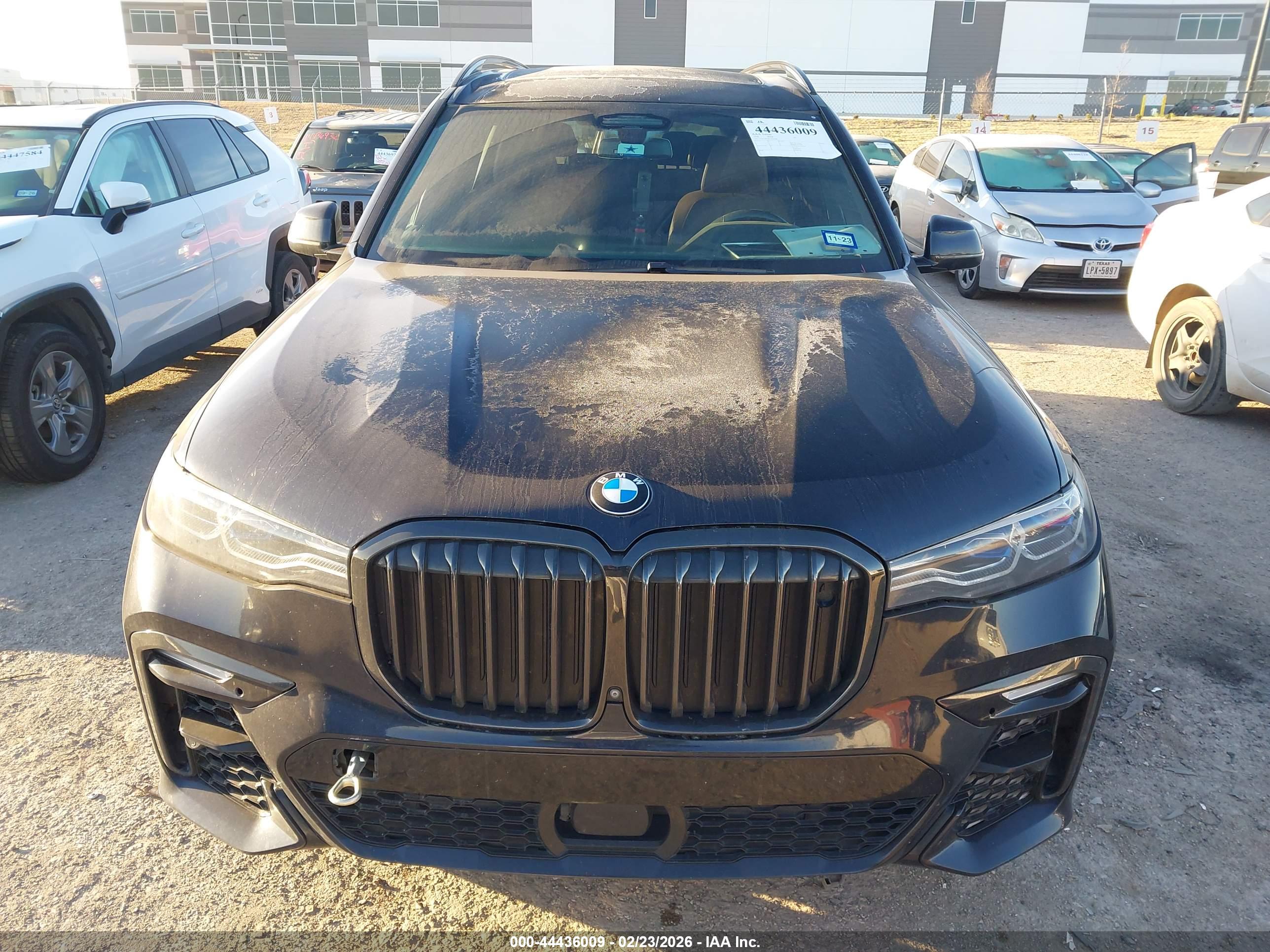 BMW X7 image 6