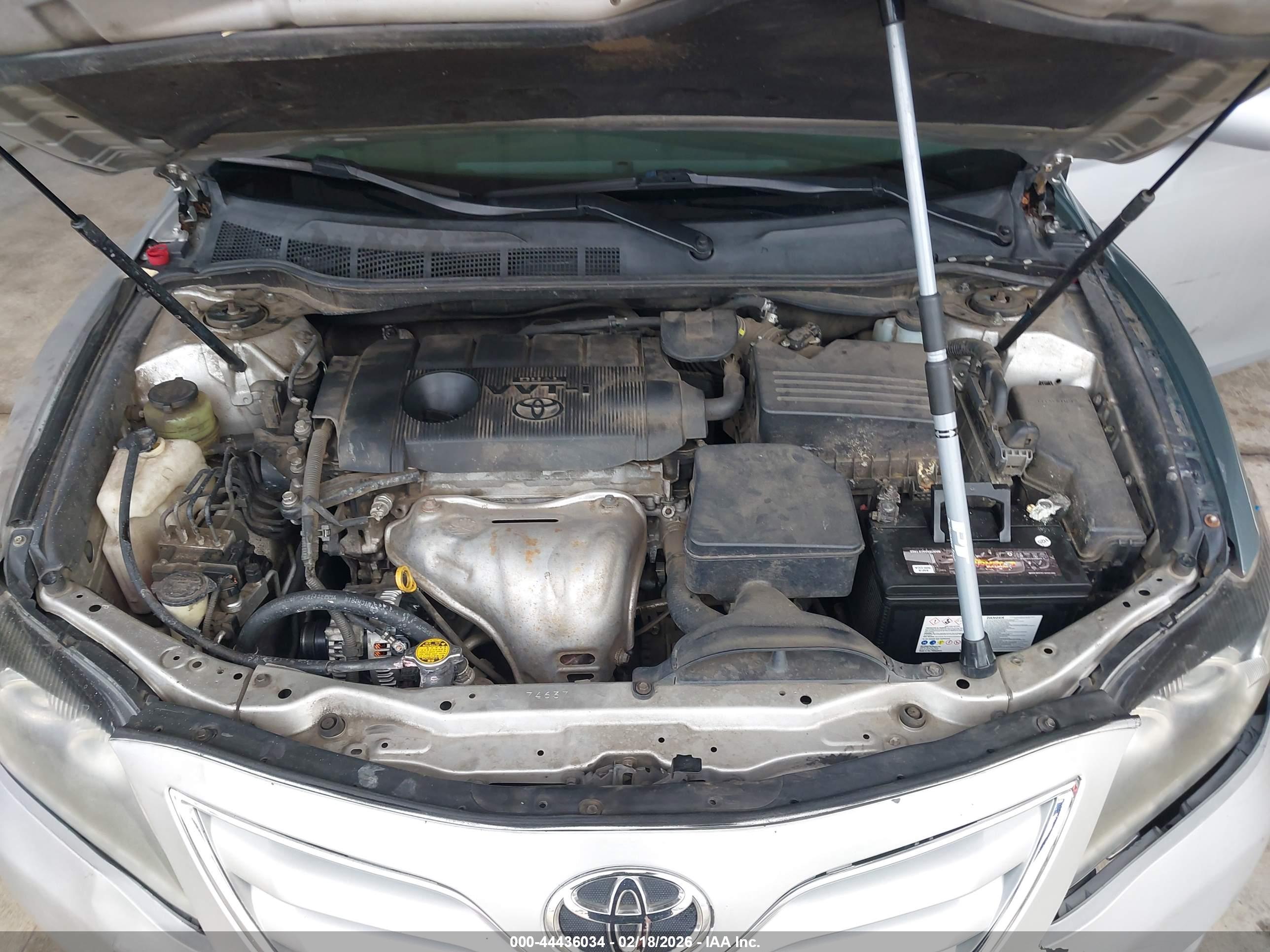 TOYOTA CAMRY image 10