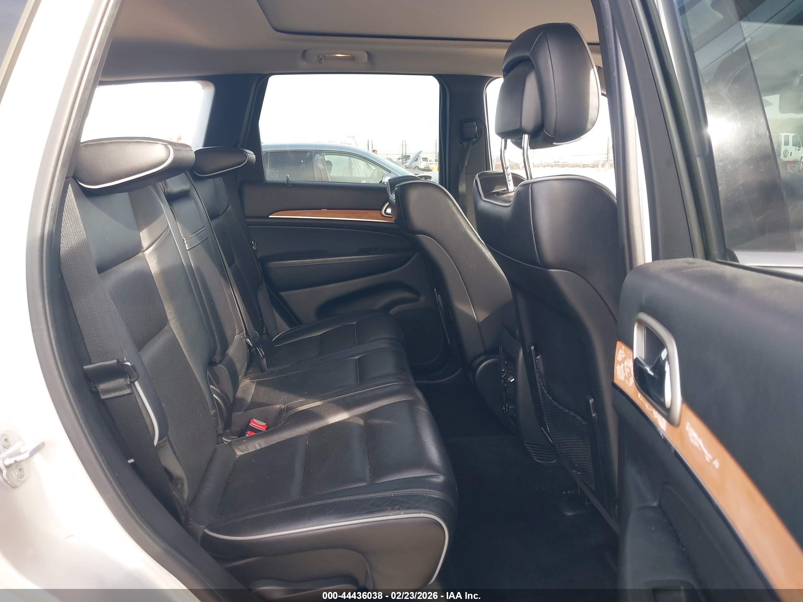 JEEP GRAND image 8