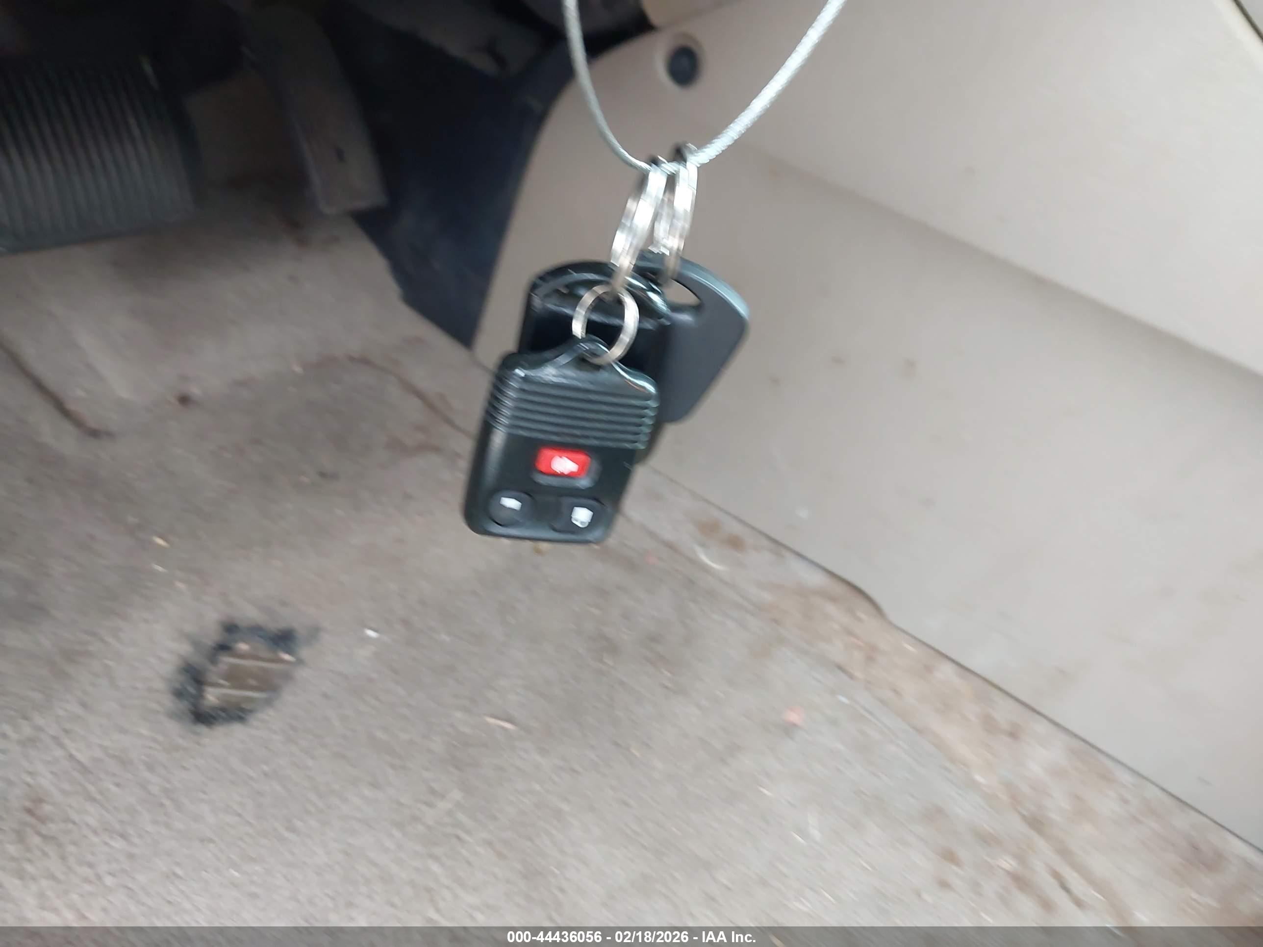 FORD ESCAPE image 11