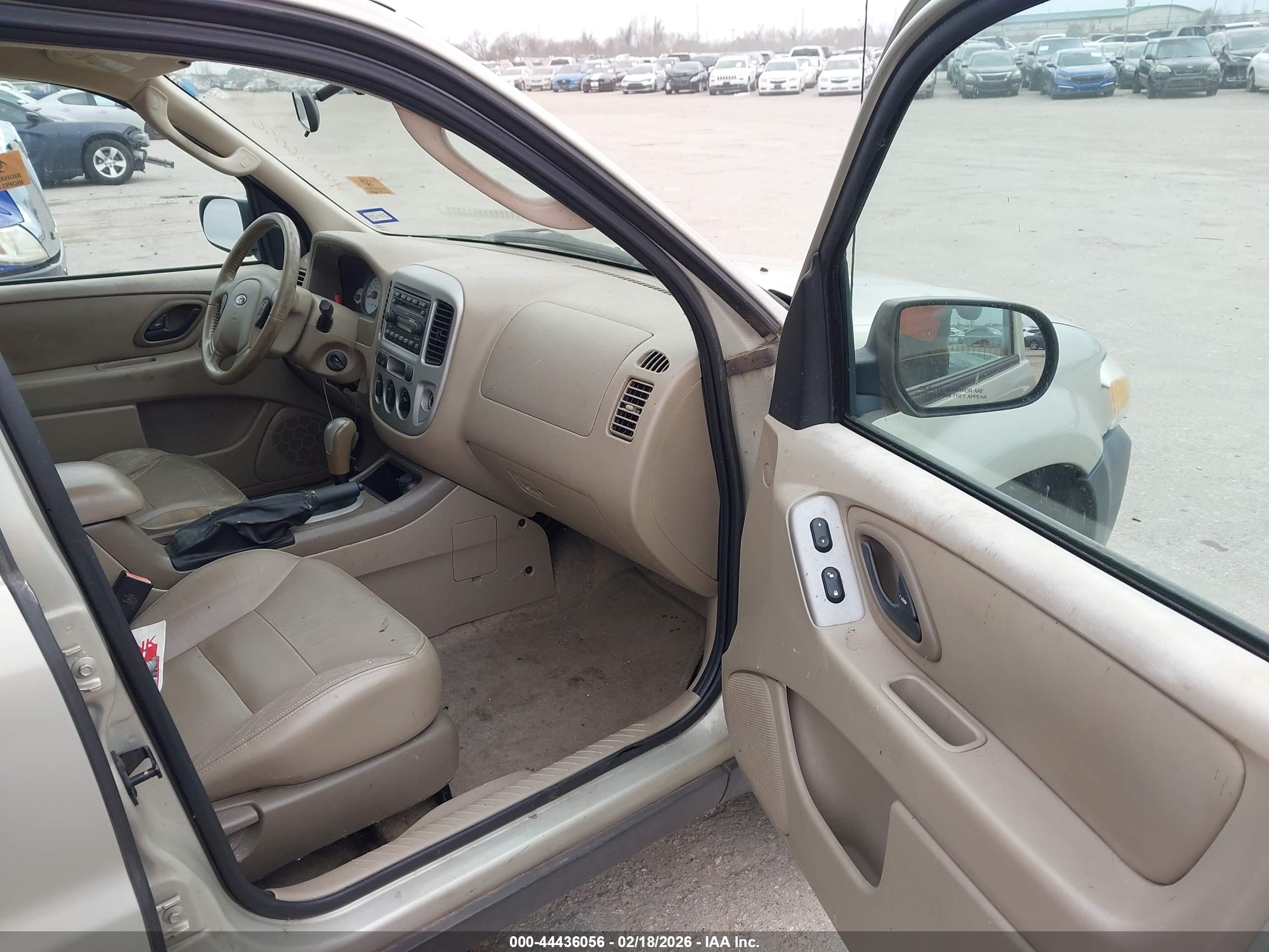 FORD ESCAPE image 5