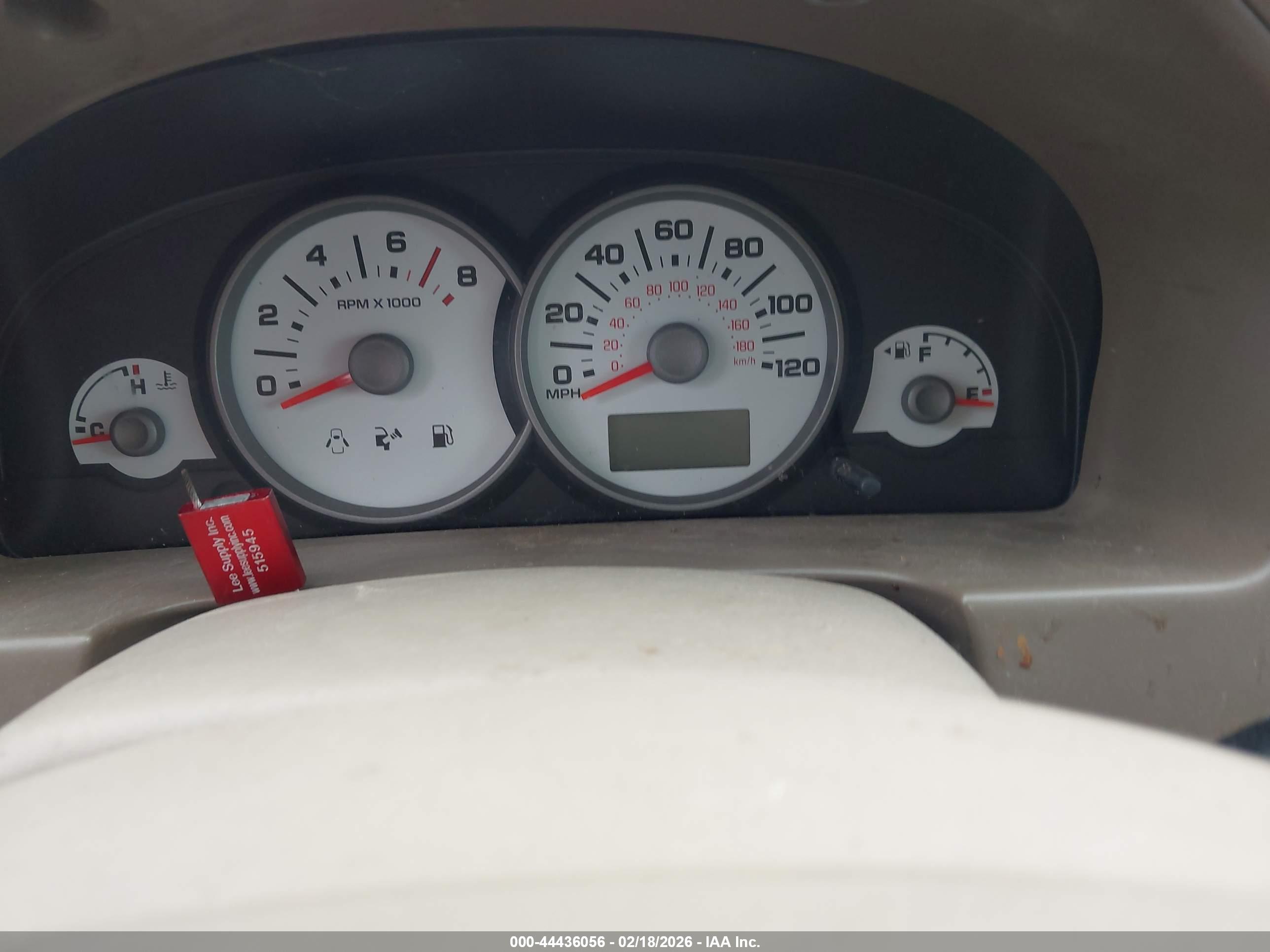 FORD ESCAPE image 7