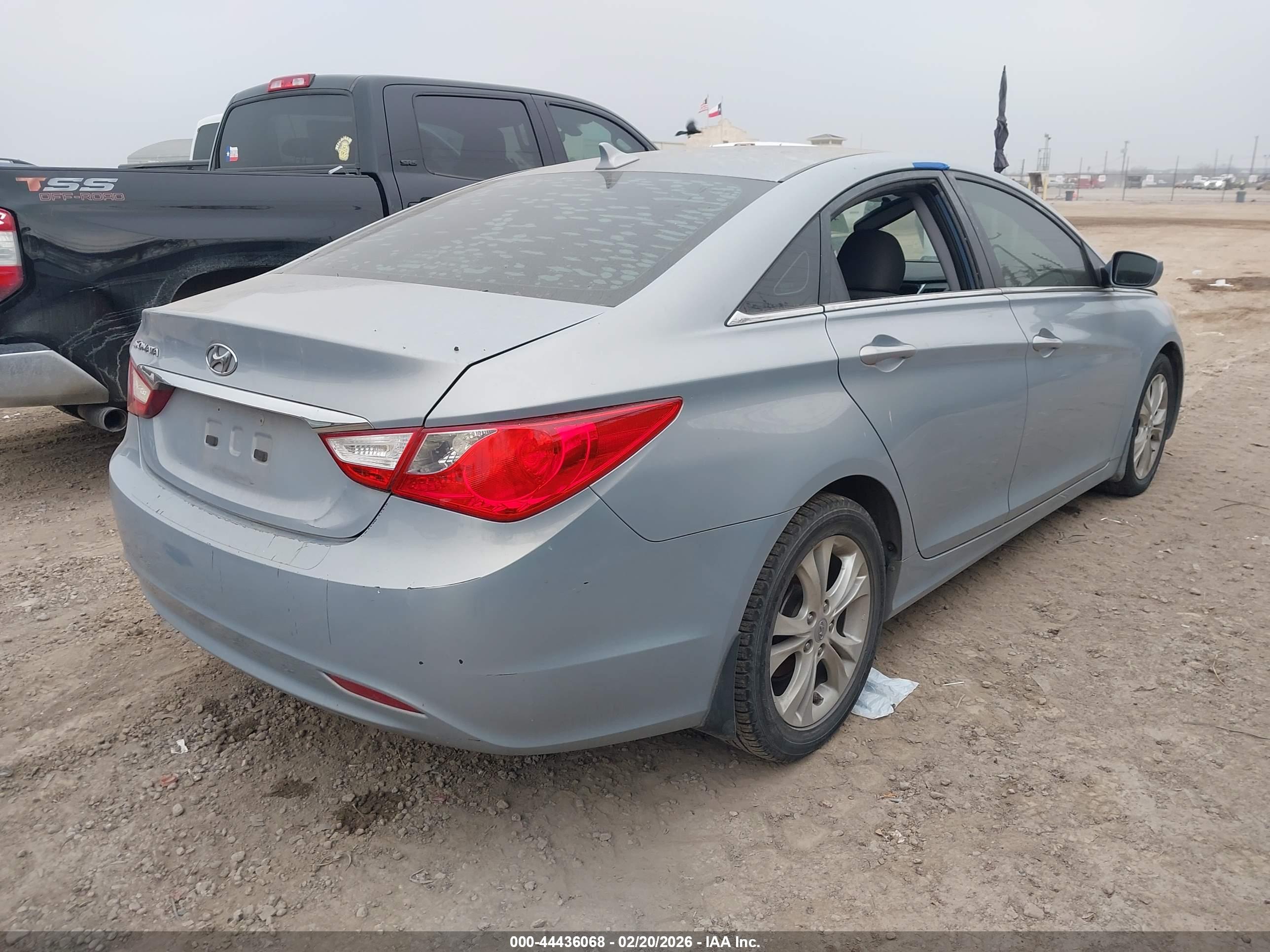 HYUNDAI SONATA image 4