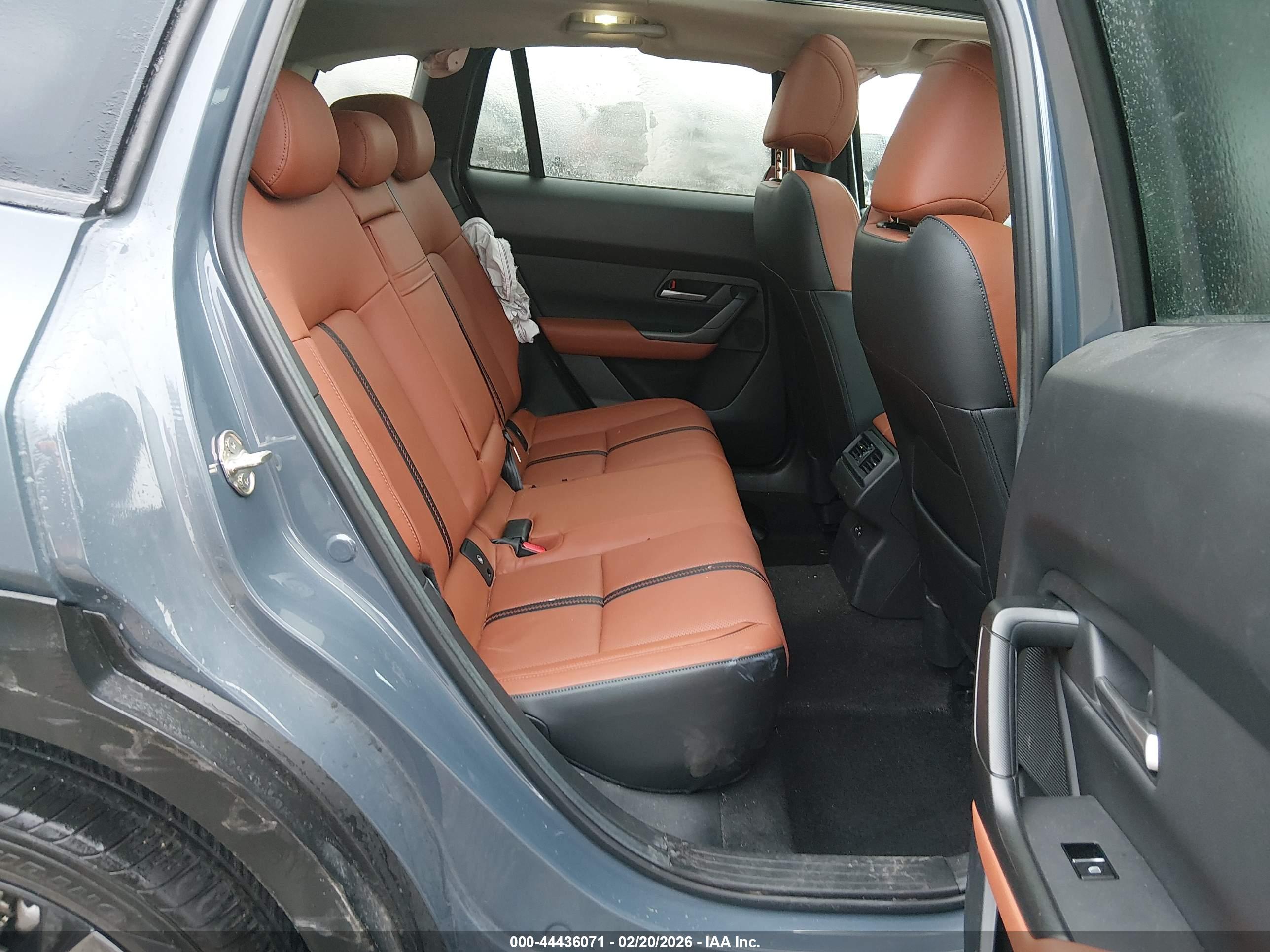 MAZDA CX-50 image 8