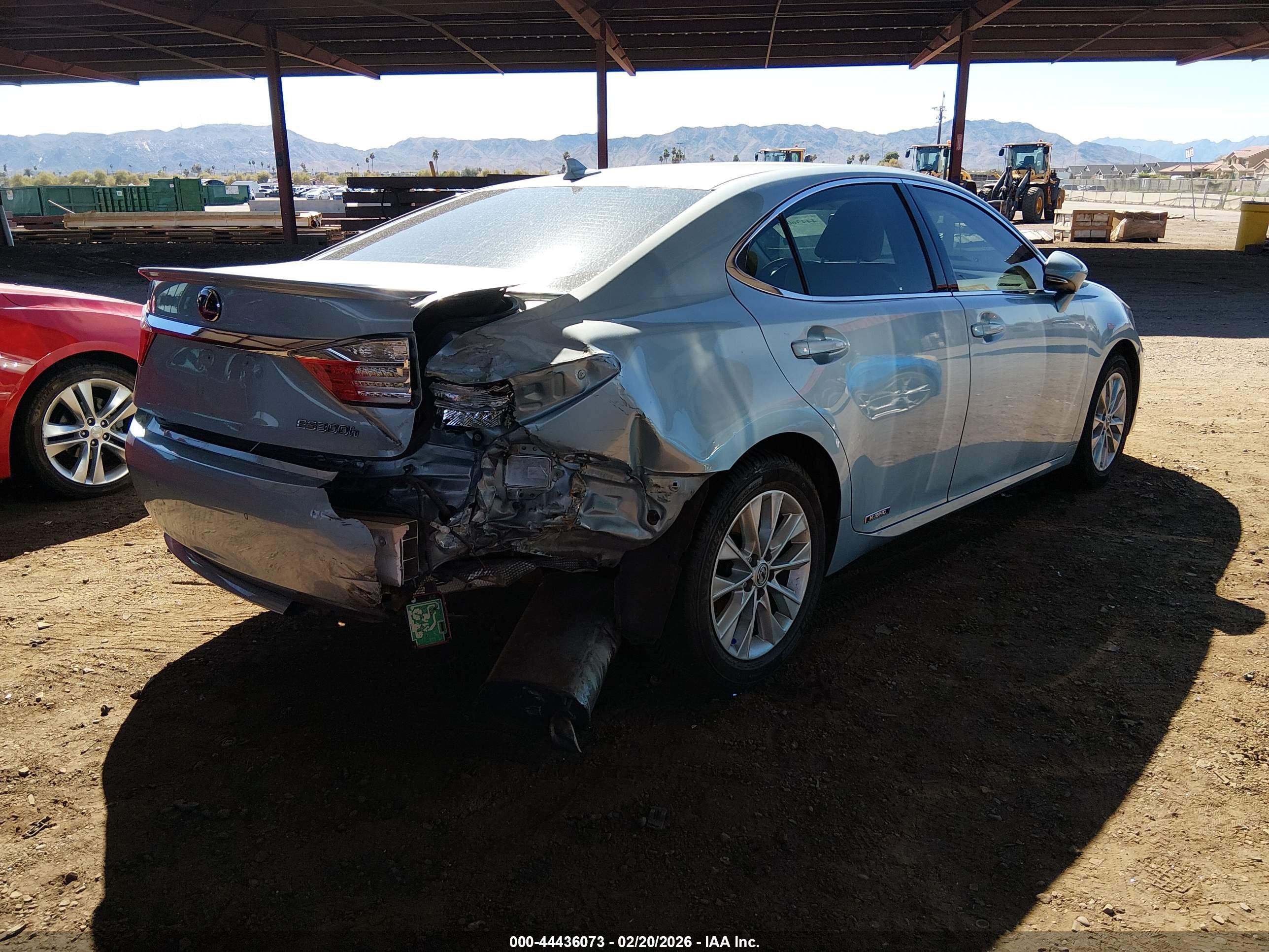 LEXUS ES image 4