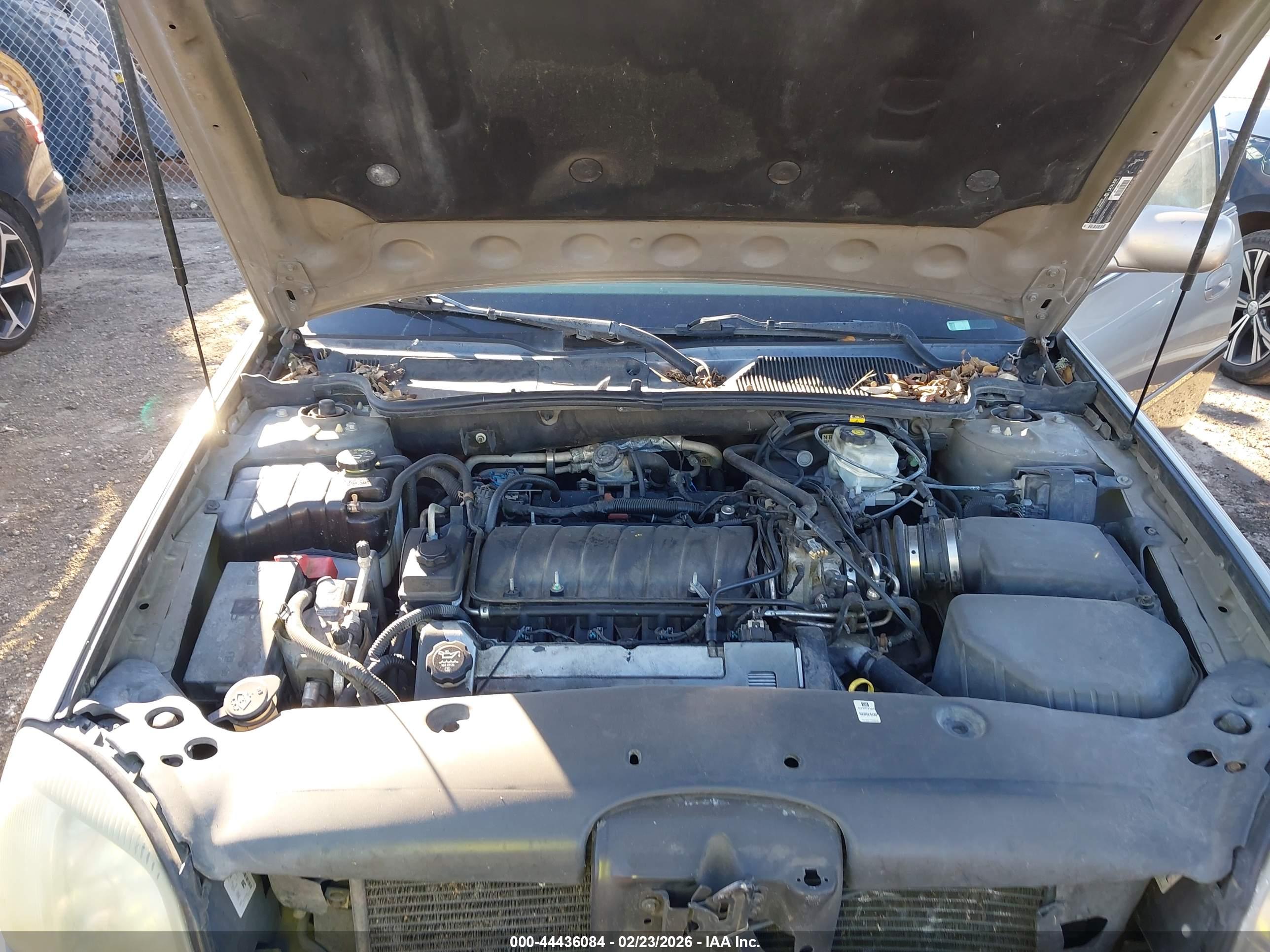 CADILLAC DEVILLE image 10