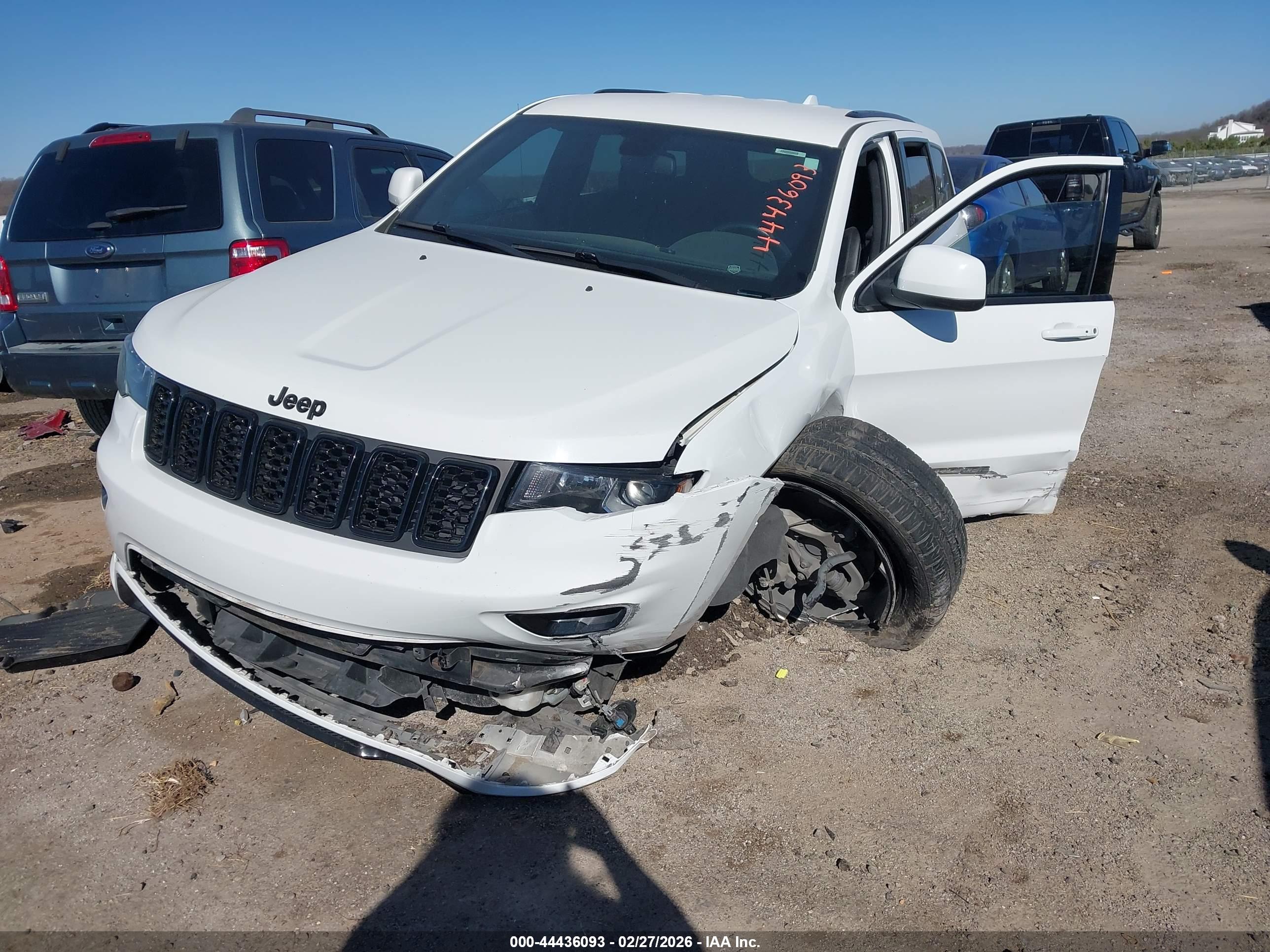 JEEP GRAND image 2