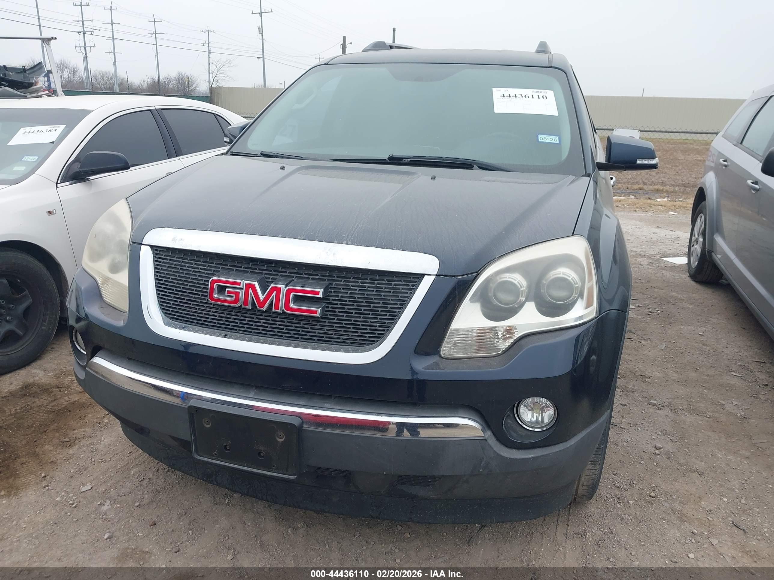 GMC ACADIA image 6