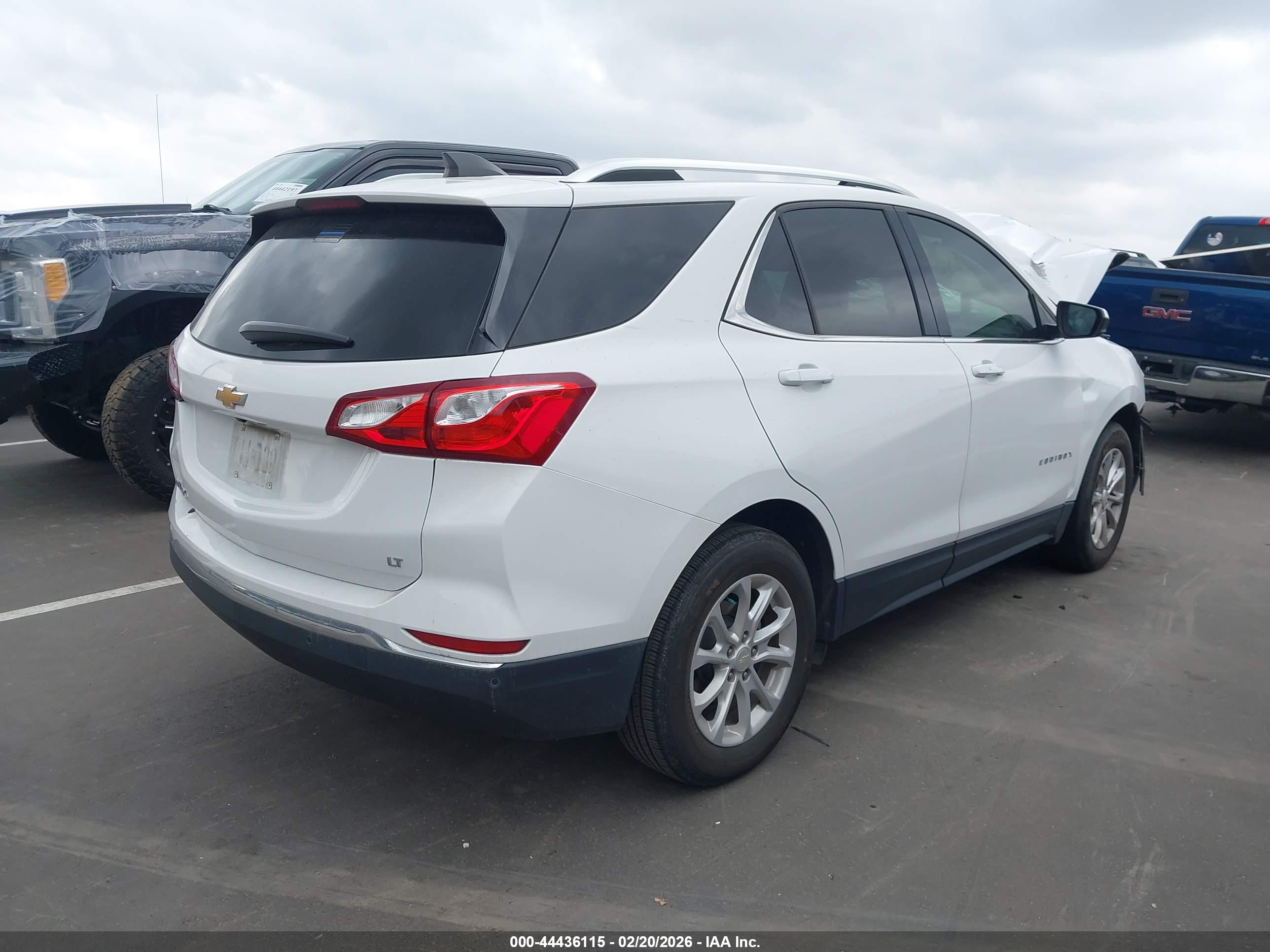 CHEVROLET EQUINOX image 4