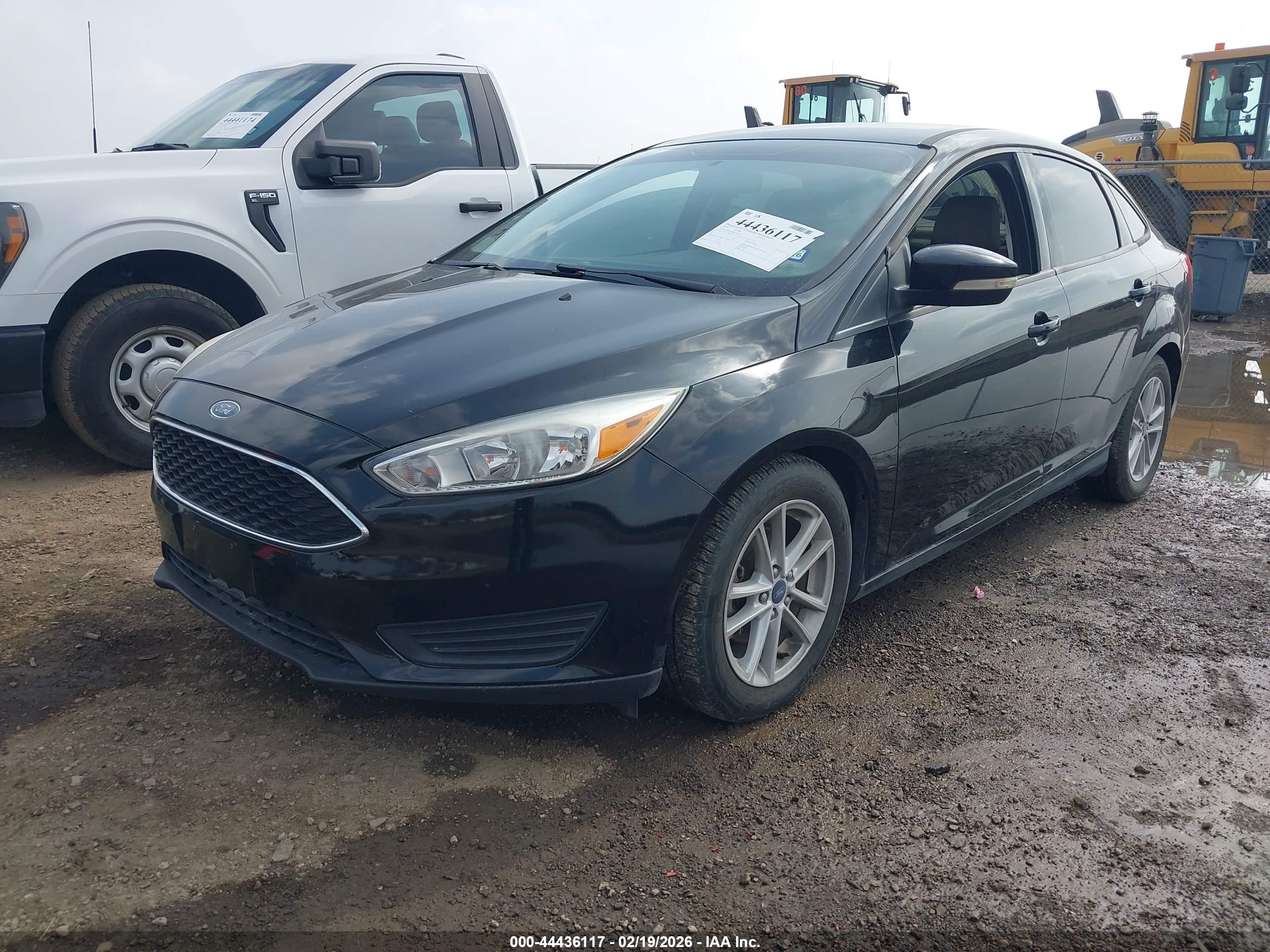 FORD FOCUS image 2