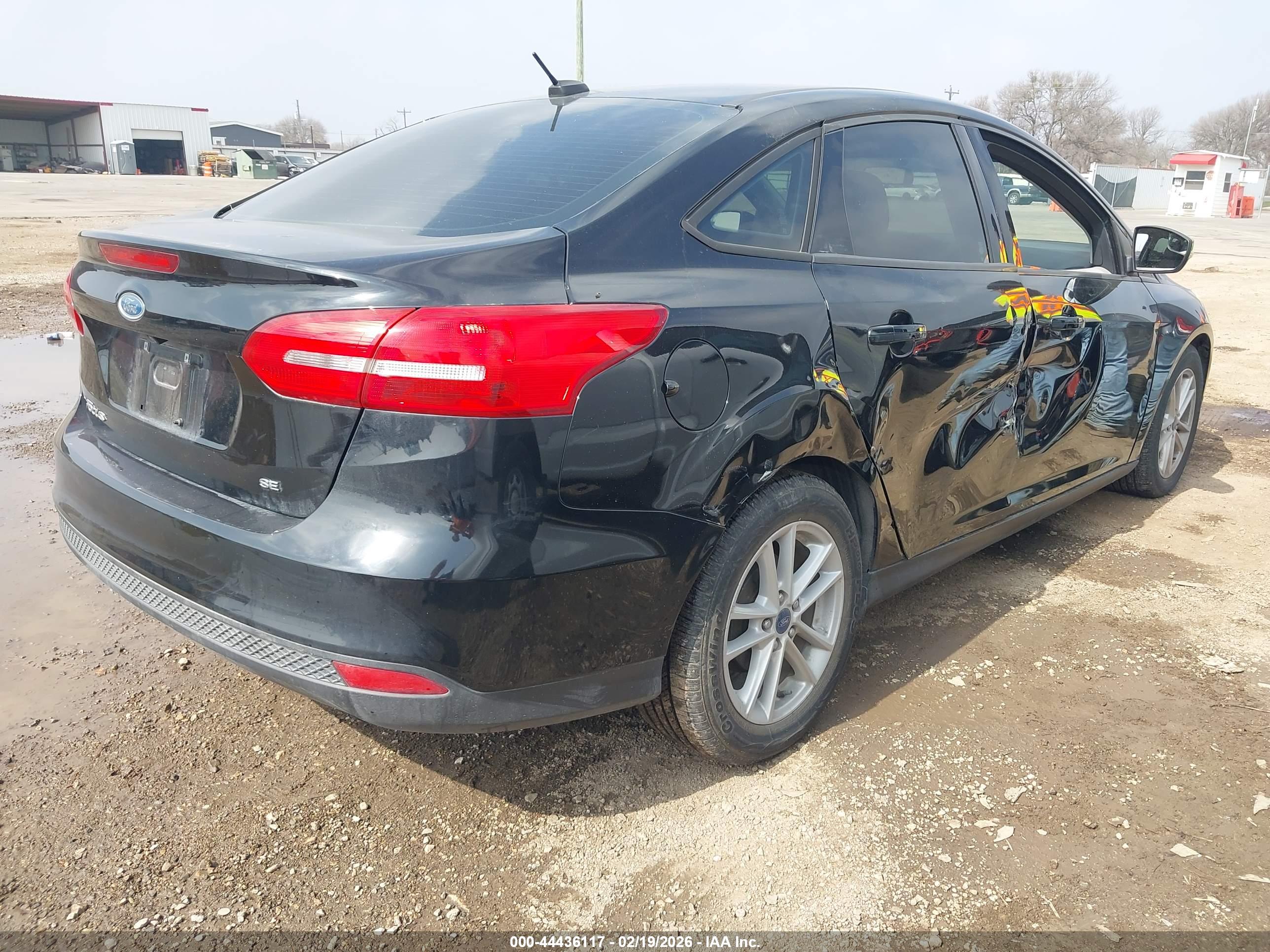 FORD FOCUS image 4