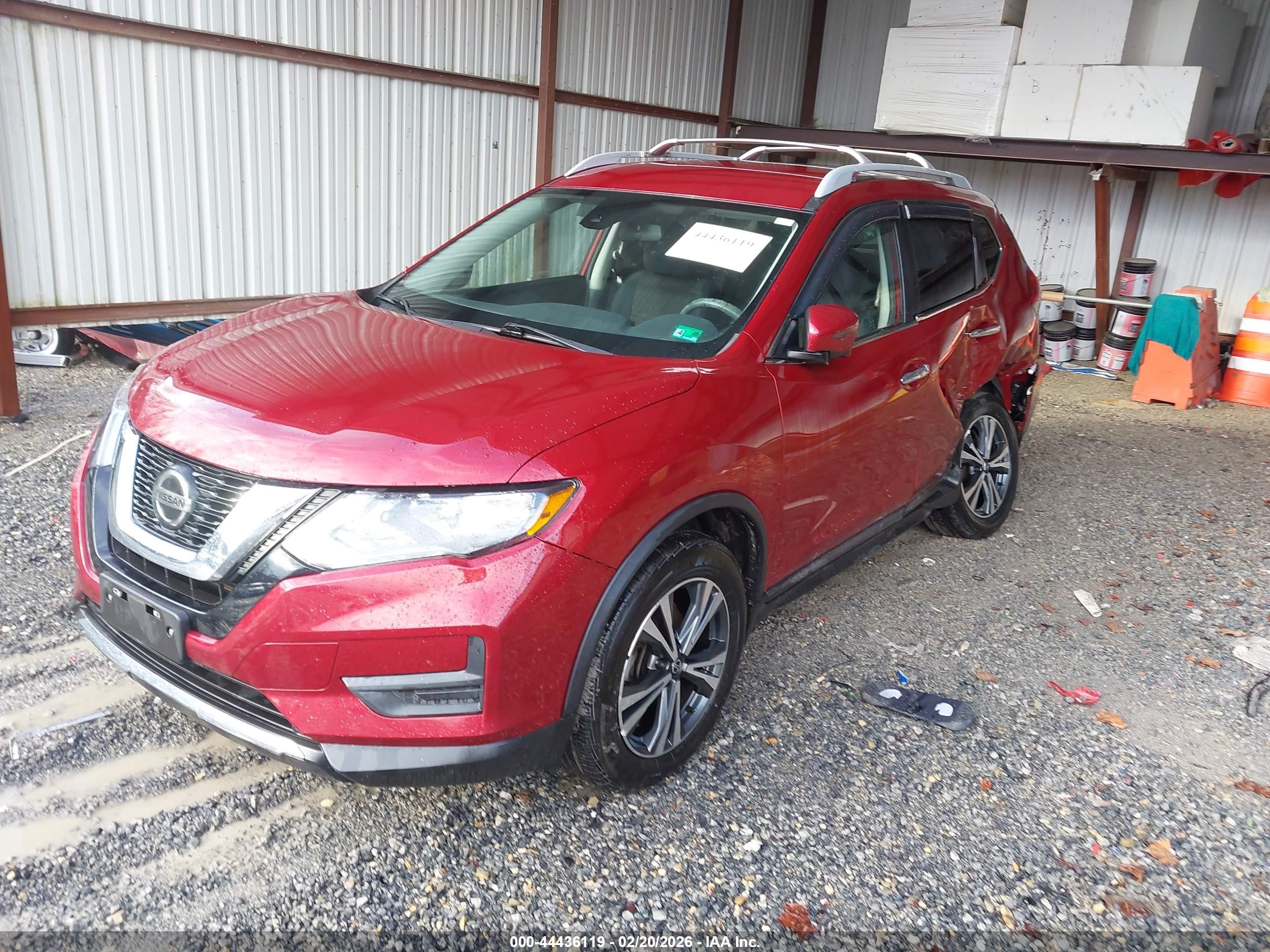 NISSAN ROGUE image 2