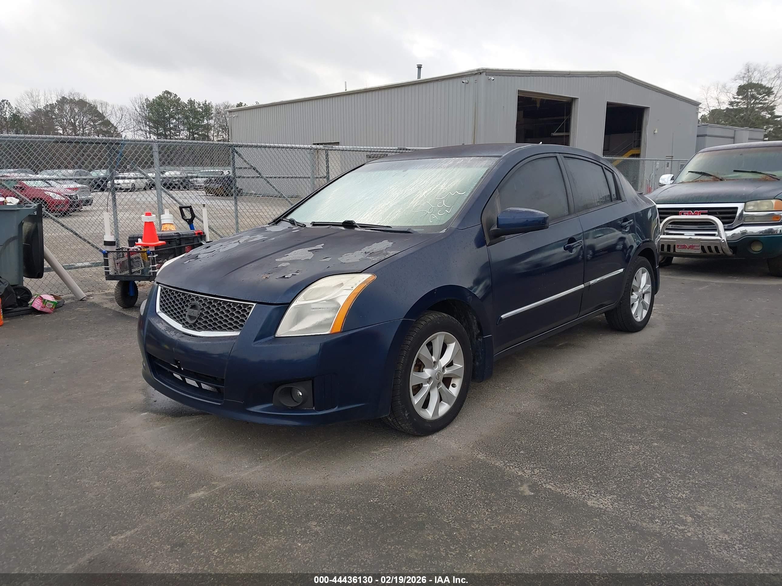NISSAN SENTRA image 2