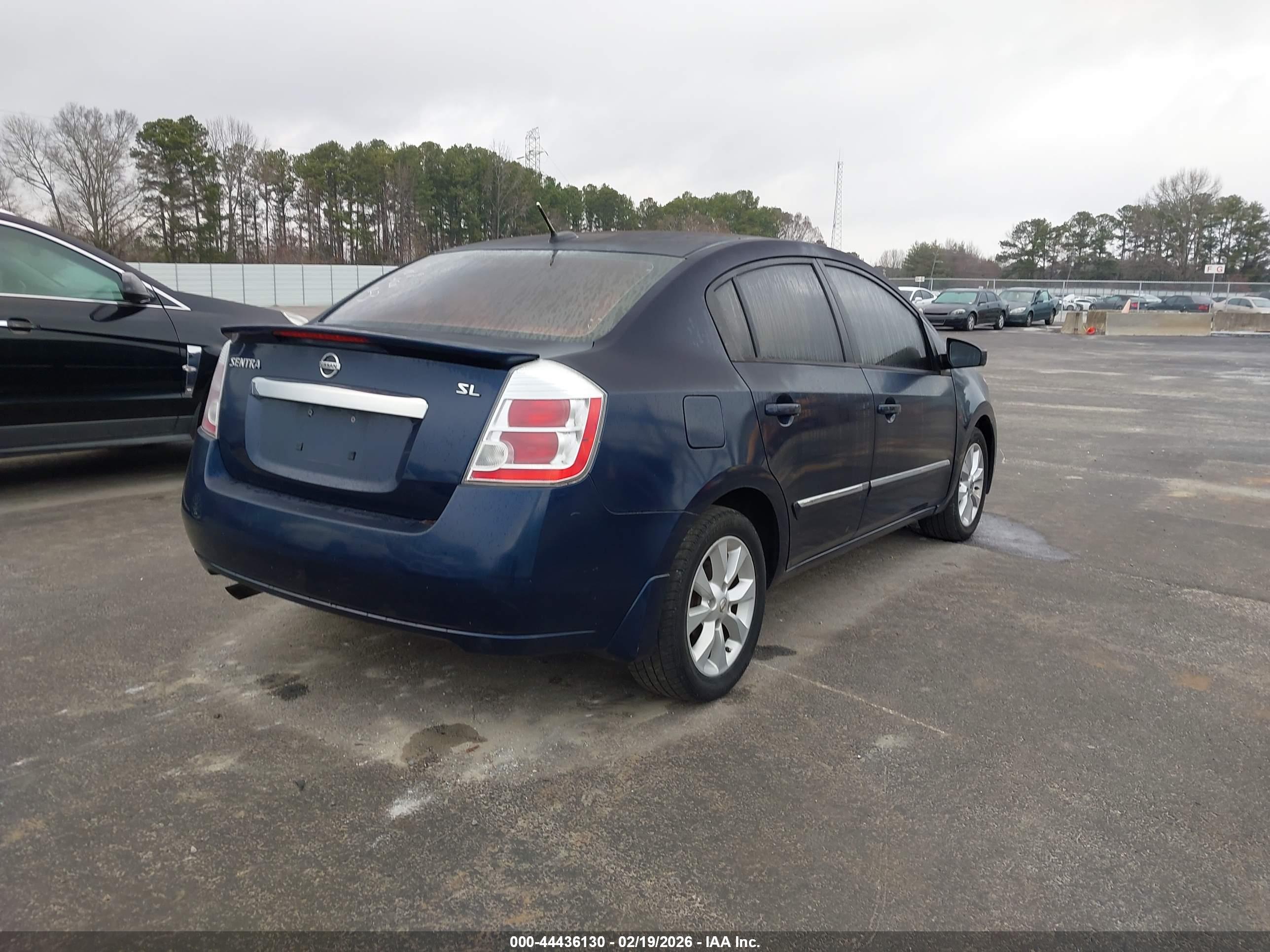 NISSAN SENTRA image 4