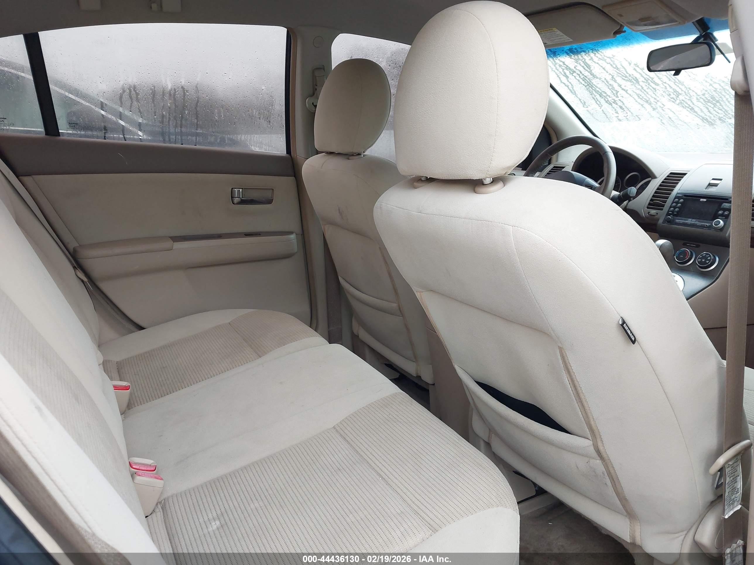 NISSAN SENTRA image 8
