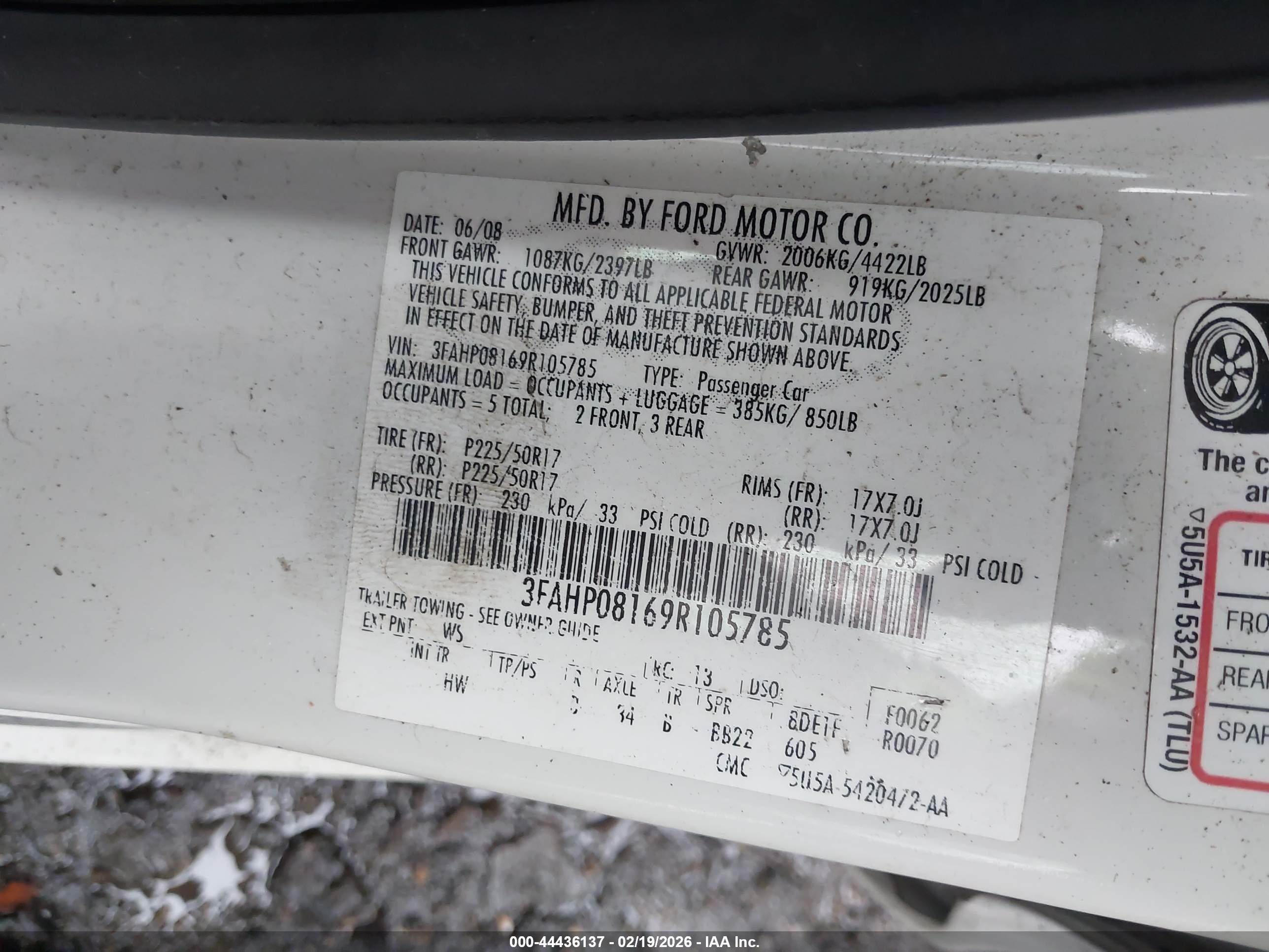 FORD FUSION image 9