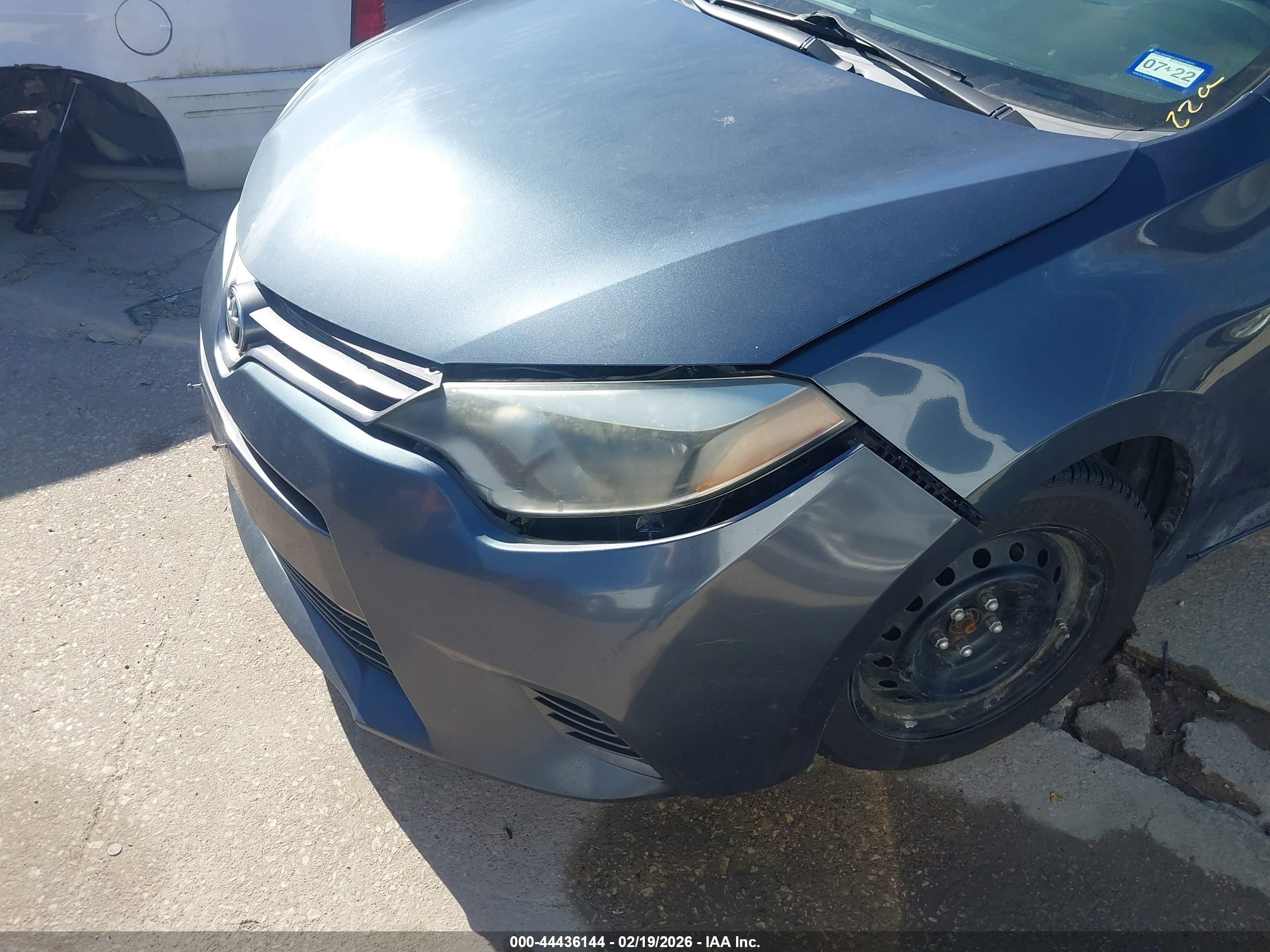 TOYOTA COROLLA image 6