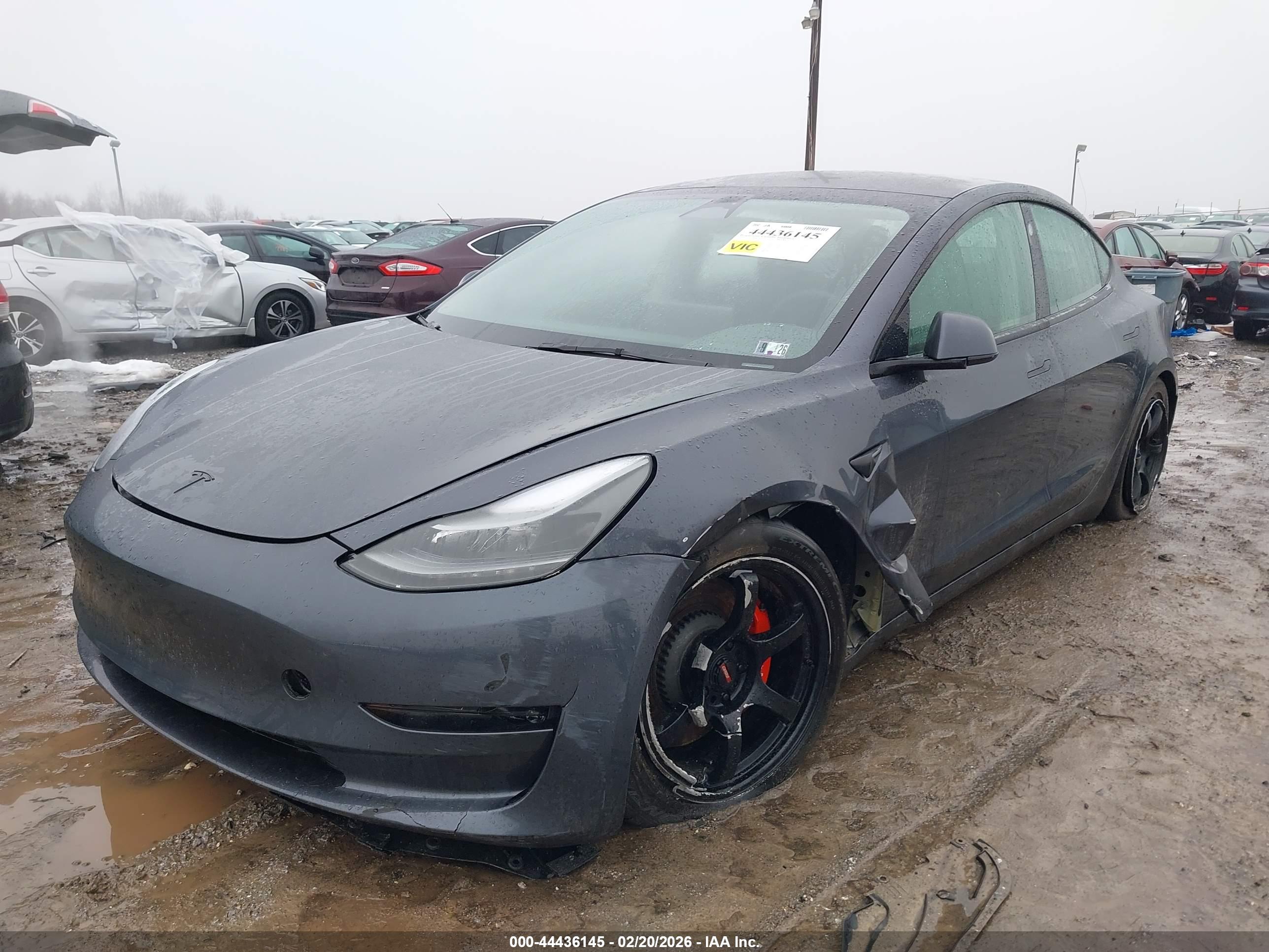 TESLA MODEL image 6