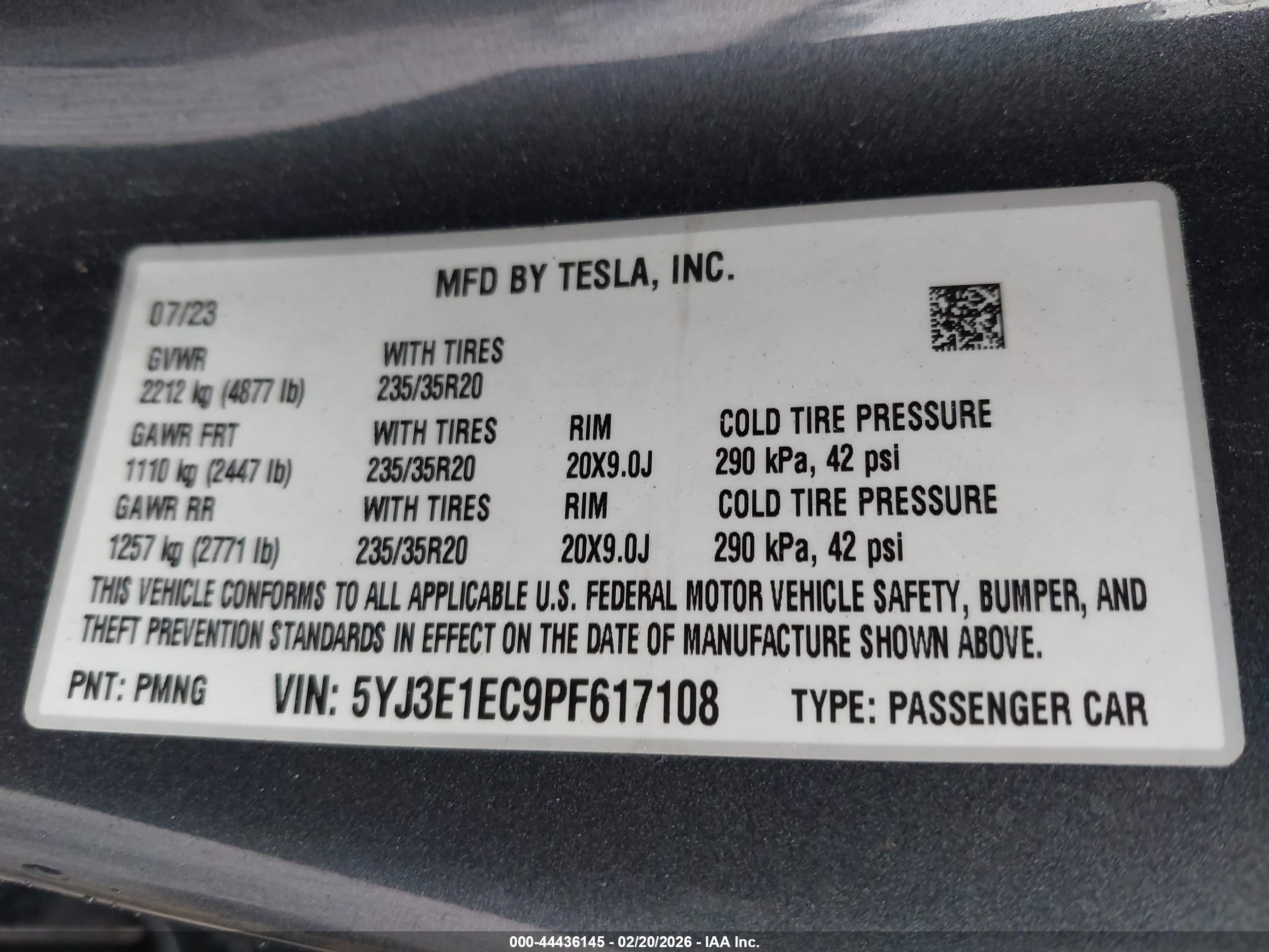 TESLA MODEL image 9