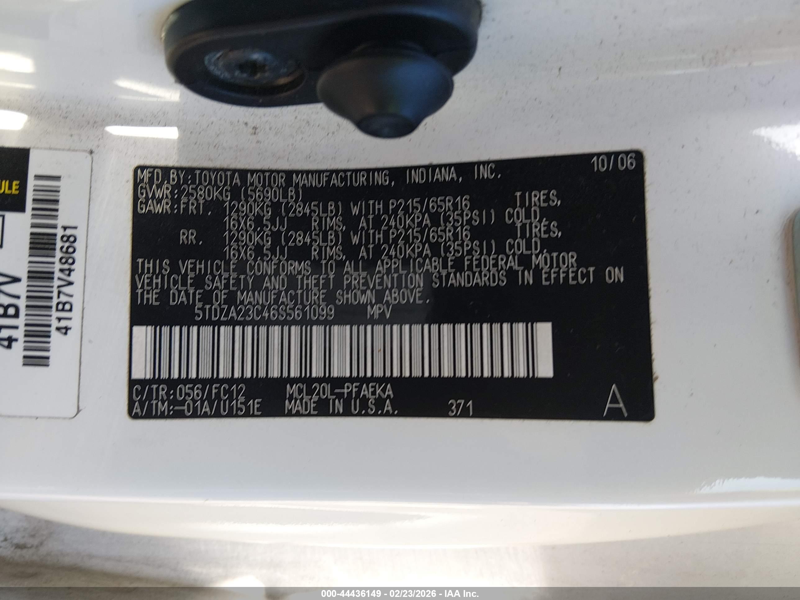 TOYOTA SIENNA image 9