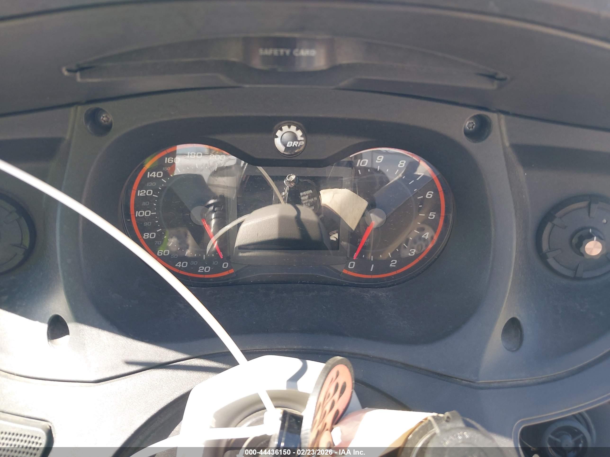 CAN-AM SPYDER image 7