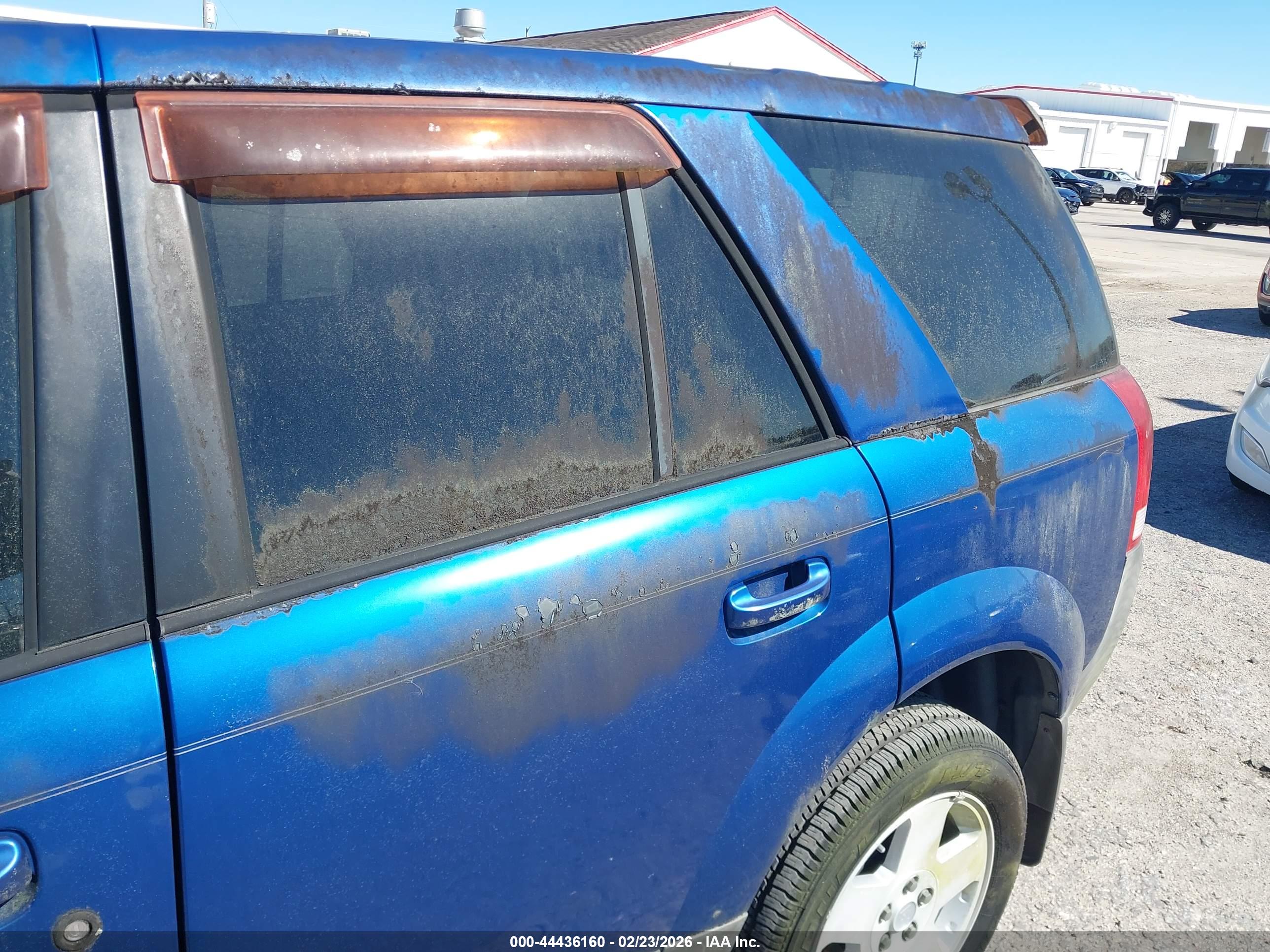 SATURN VUE image 6