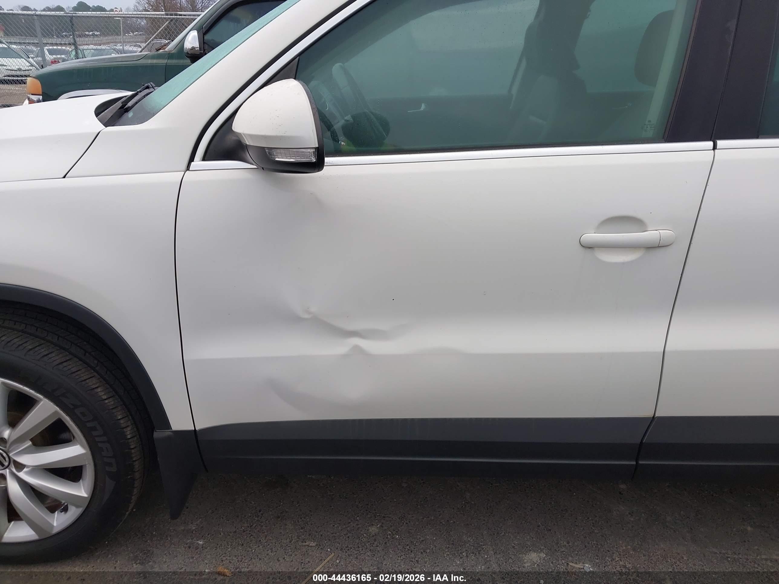 VOLKSWAGEN TIGUAN image 6