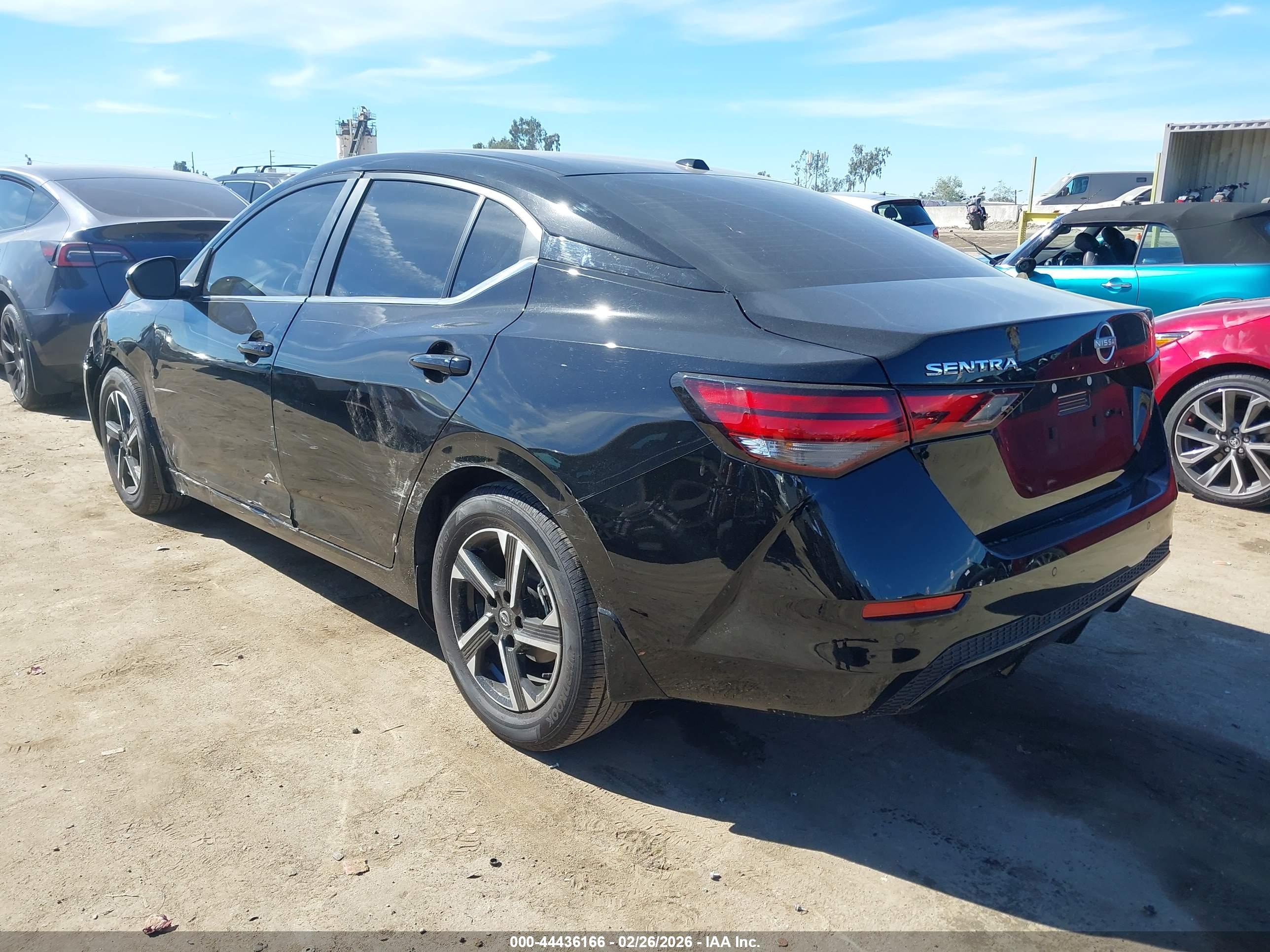 NISSAN SENTRA image 3