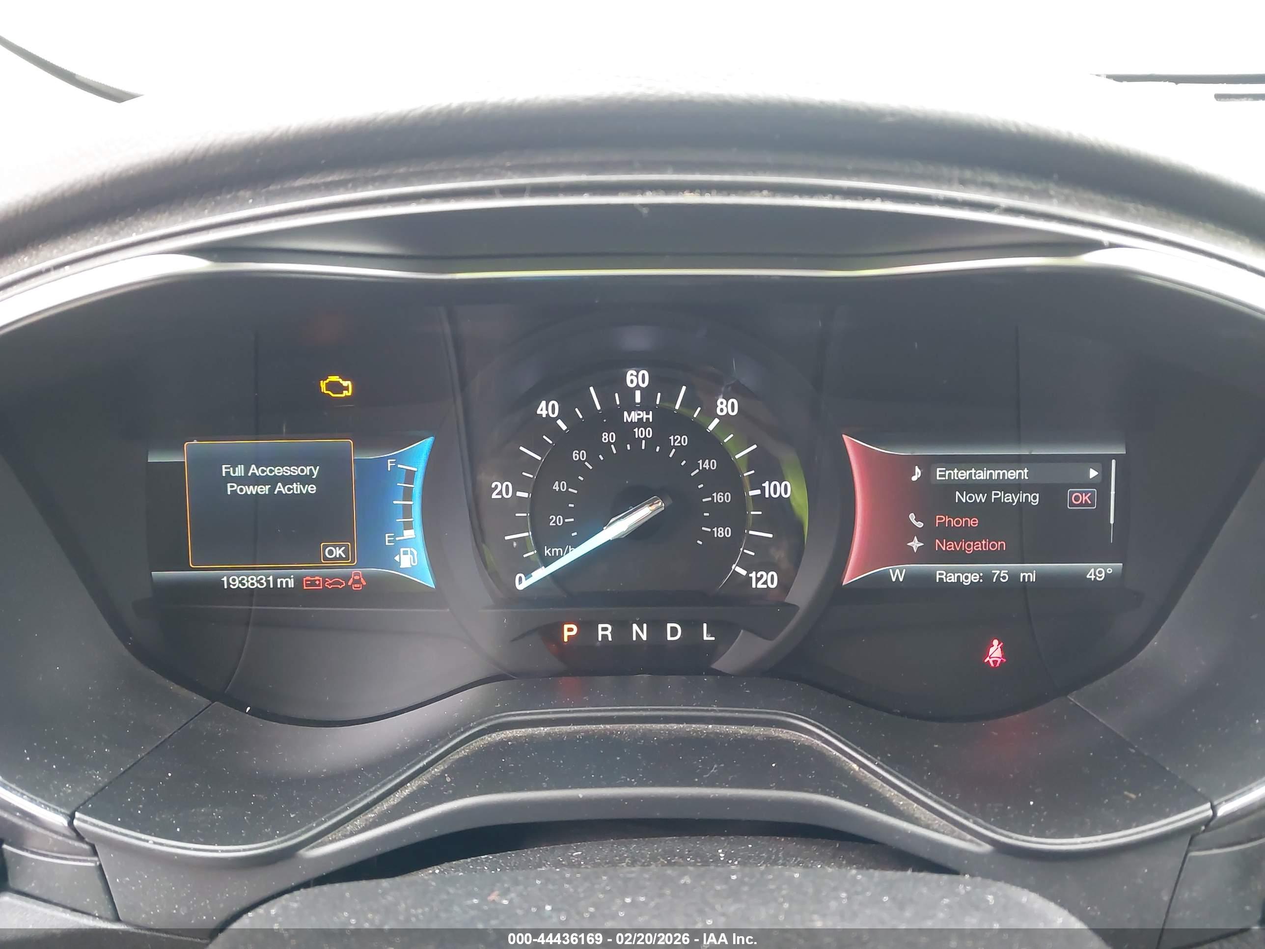 FORD FUSION image 7