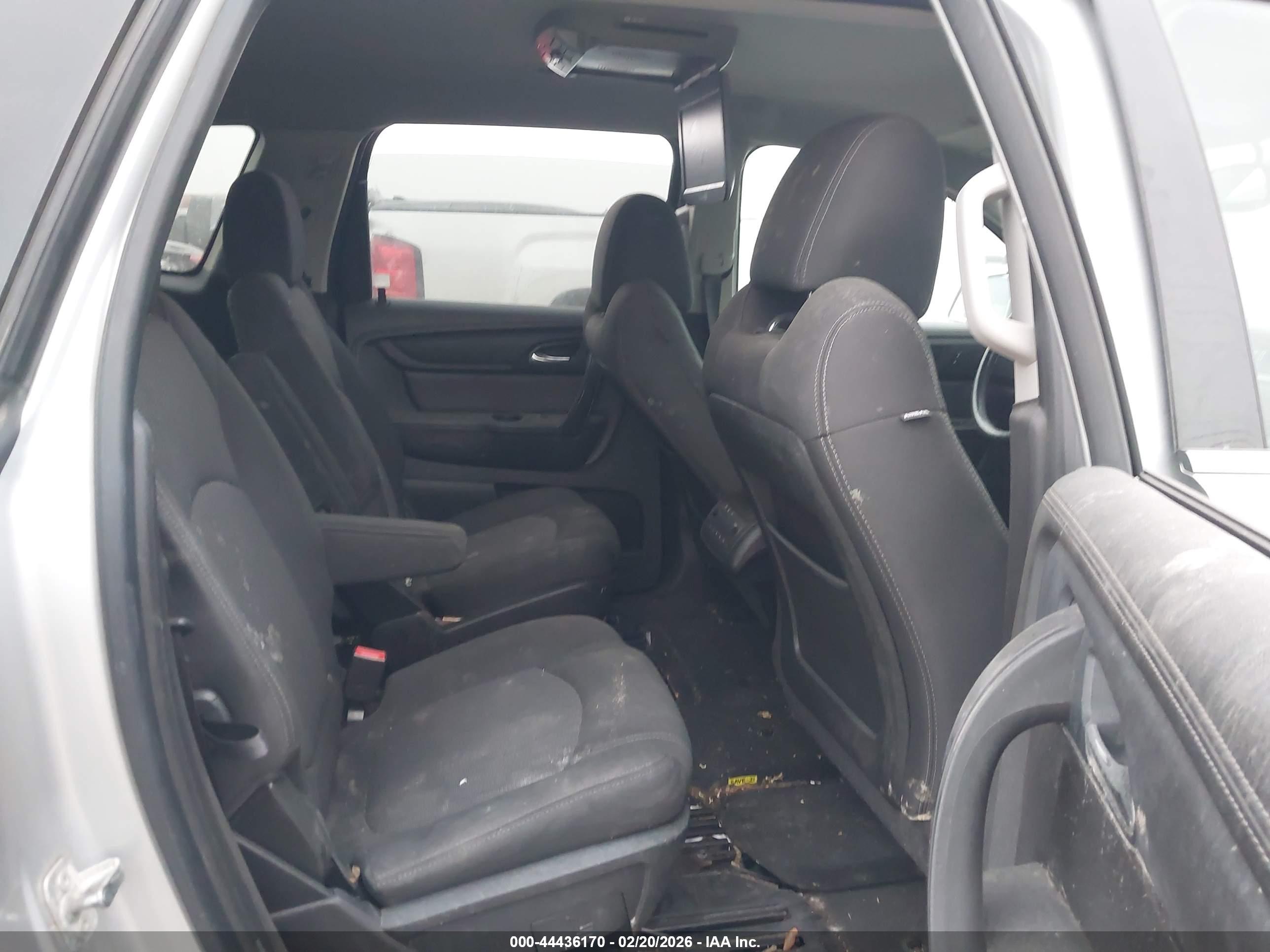 CHEVROLET TRAVERSE image 8