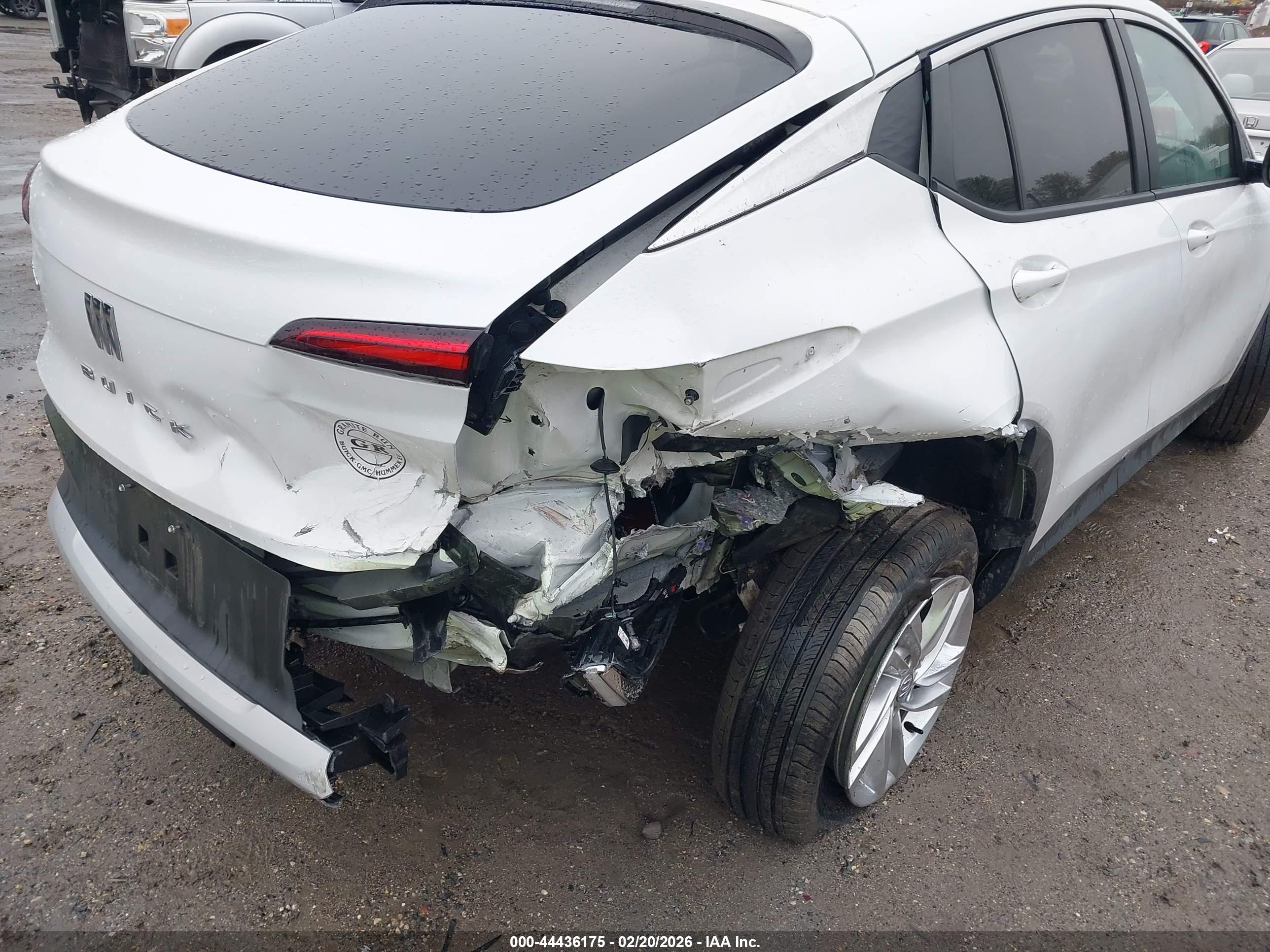 BUICK ENVISTA image 6