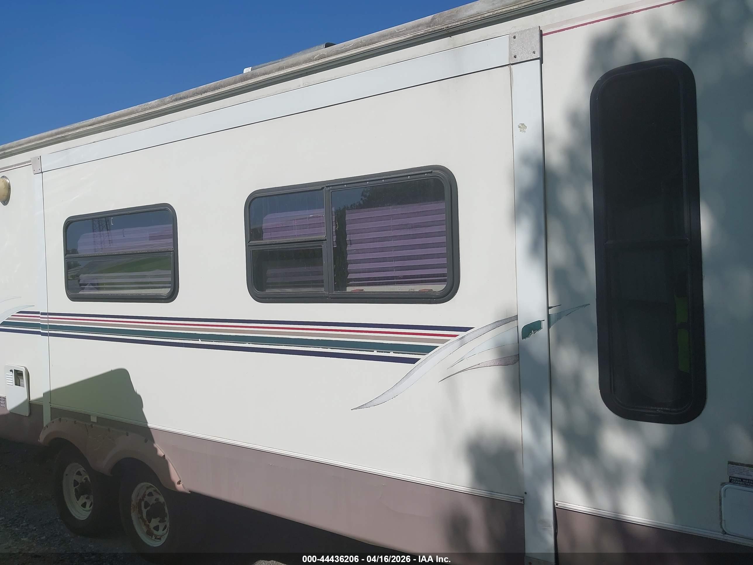 MONTEREY TRAILER image 3