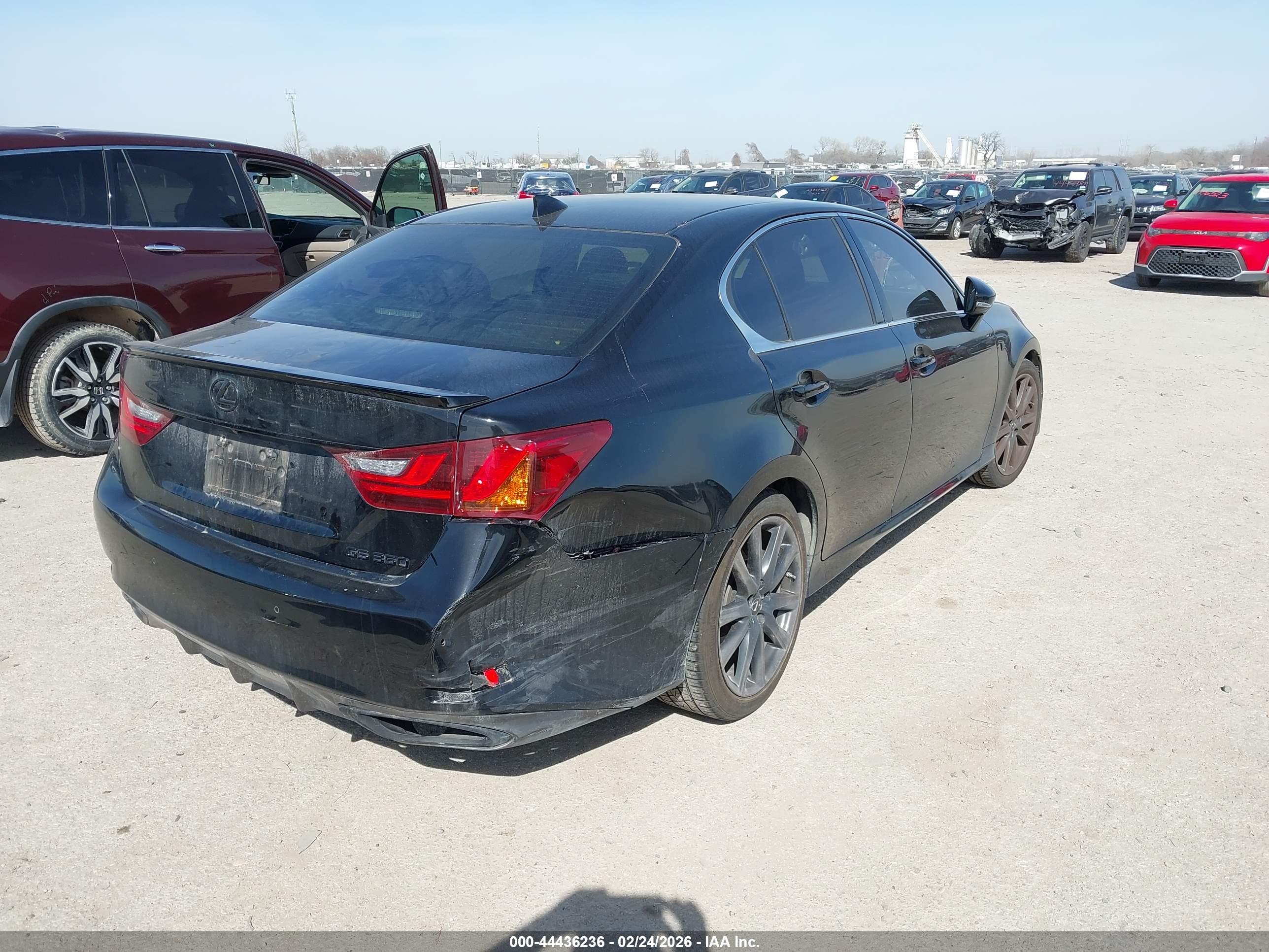 LEXUS GS image 4