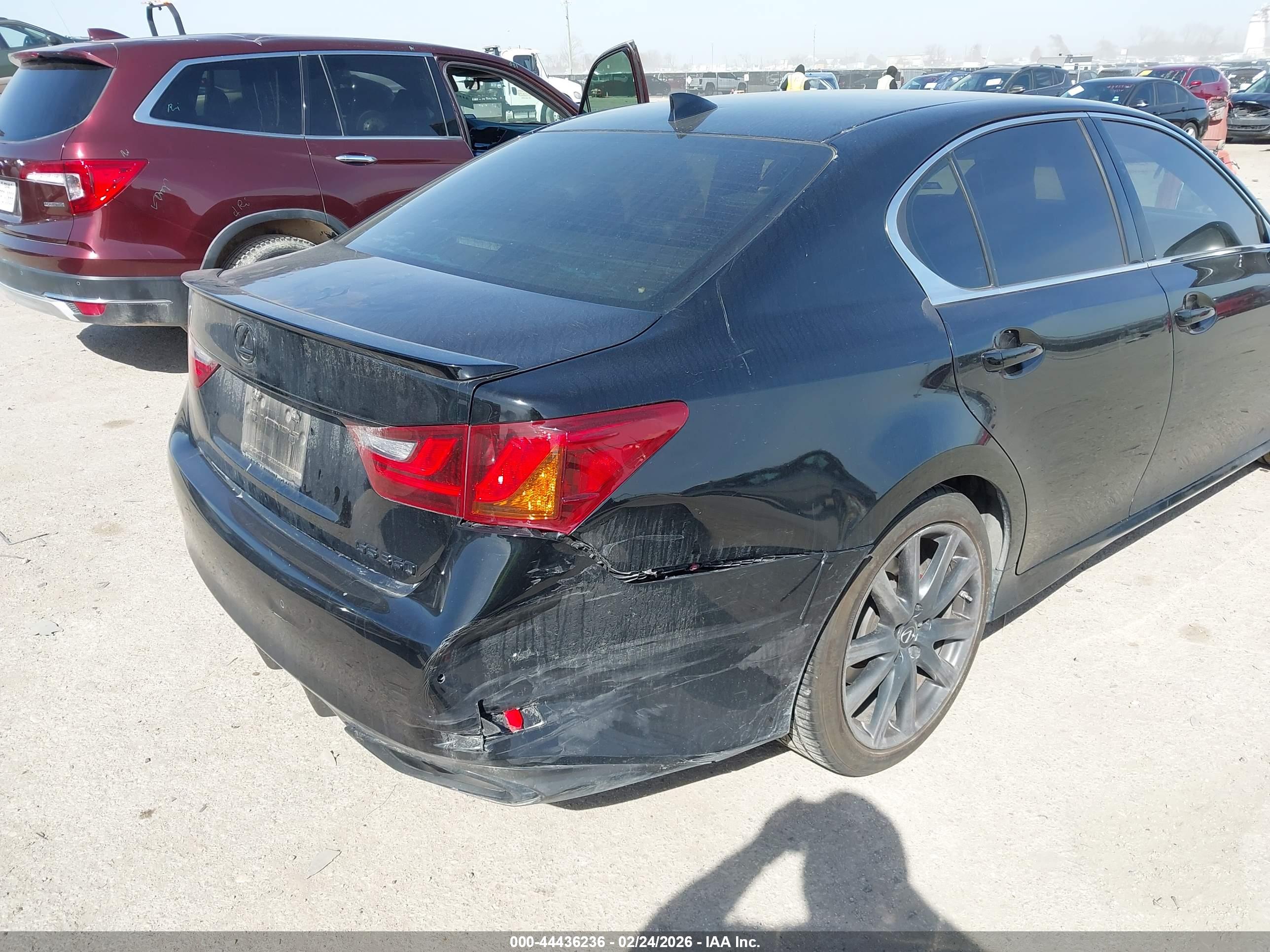 LEXUS GS image 6