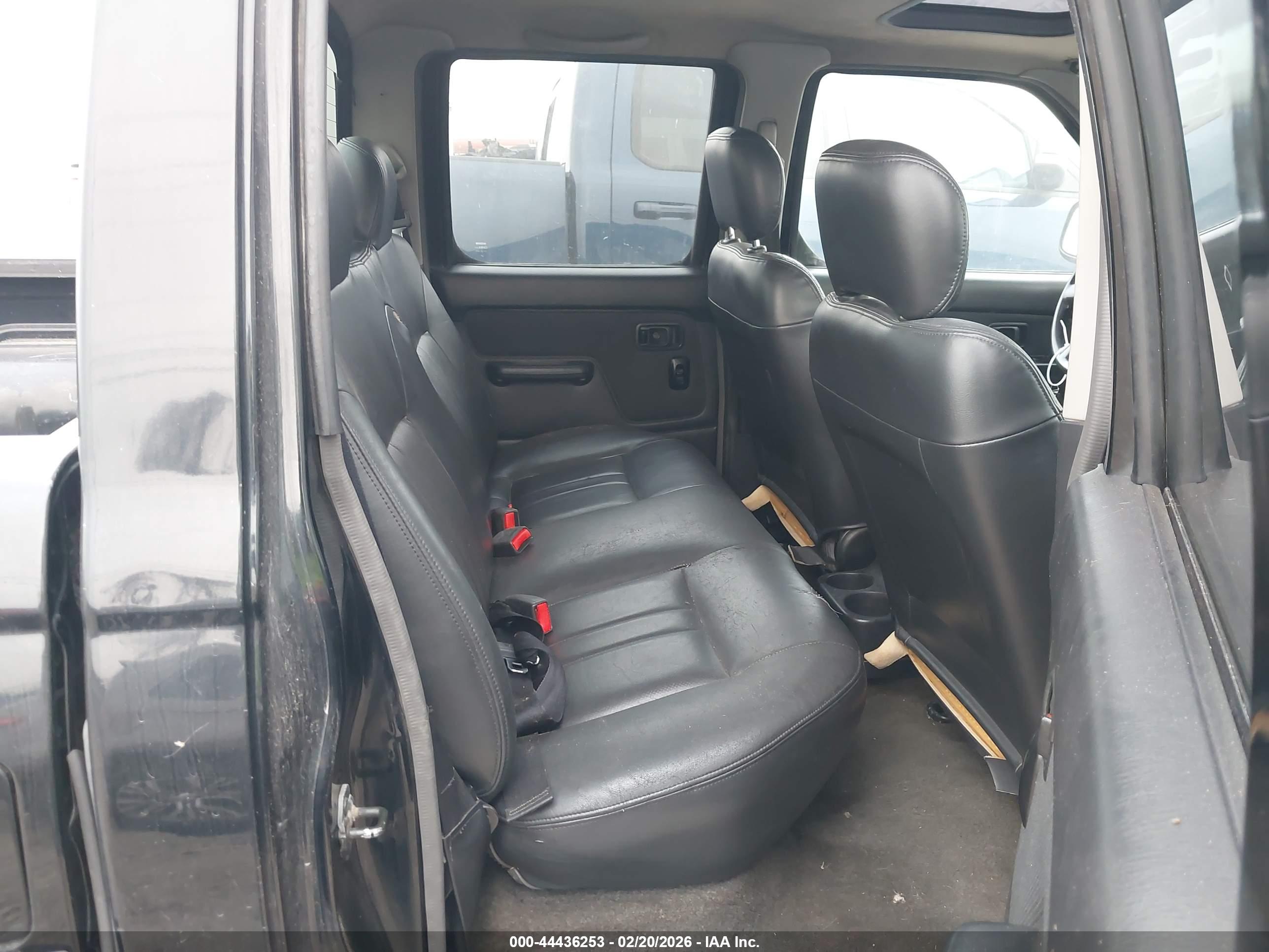 NISSAN FRONTIER image 8