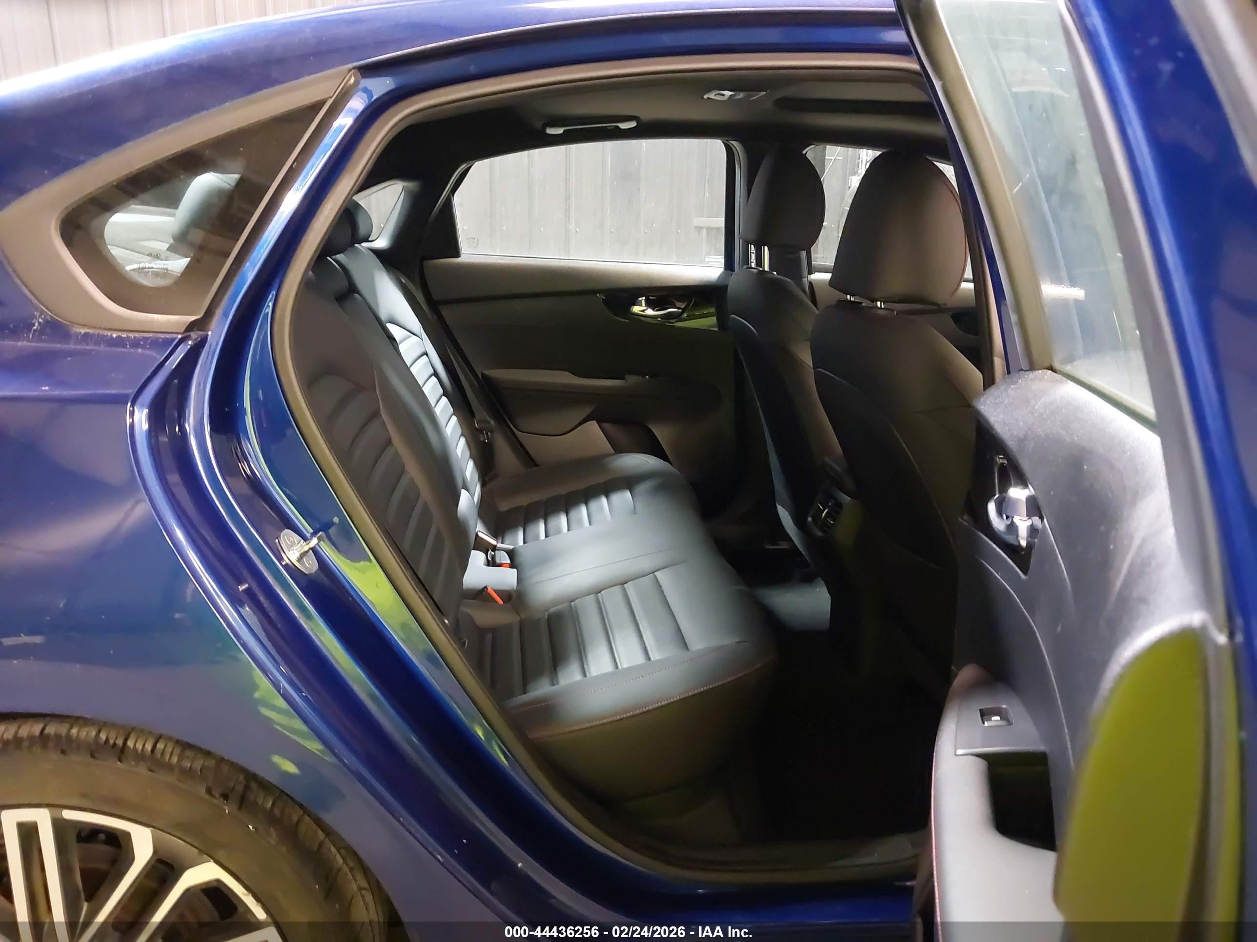 KIA FORTE image 8
