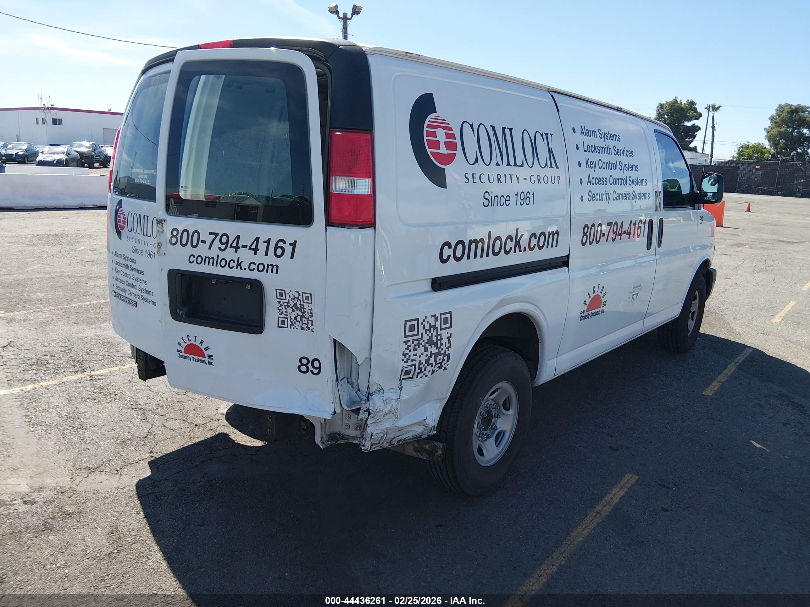 CHEVROLET EXPRESS image 4
