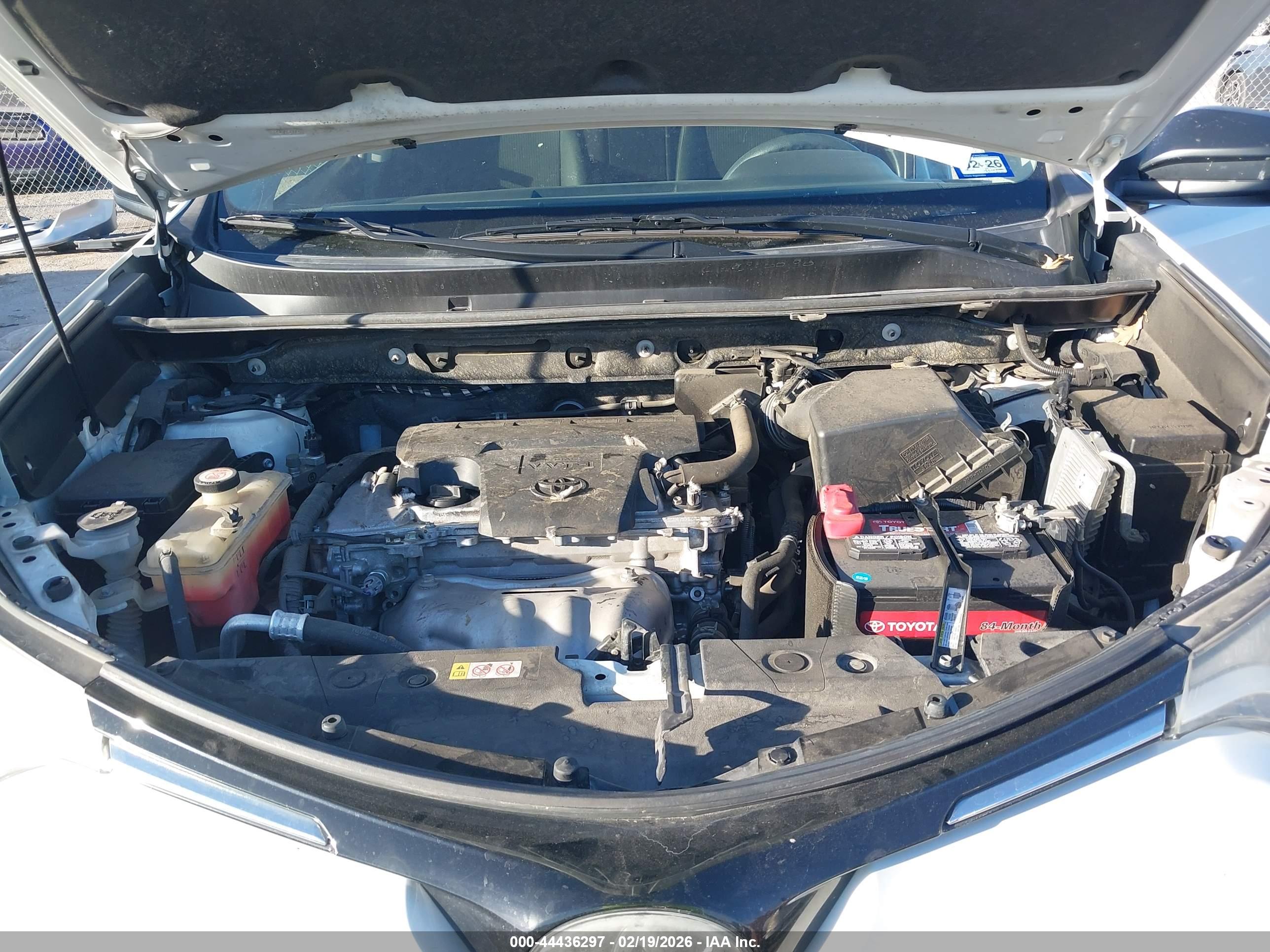 TOYOTA RAV4 image 10